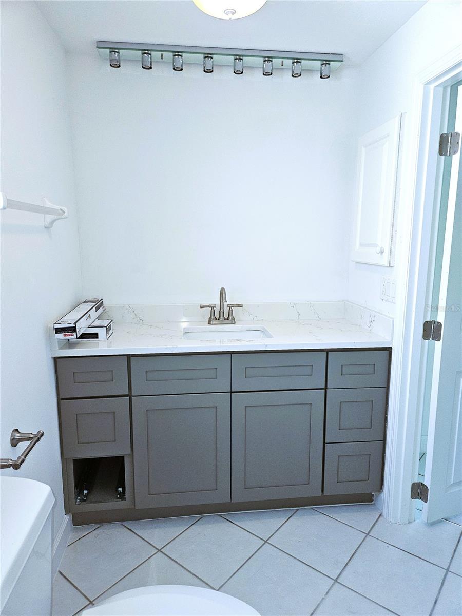 Image 13 of 28 For 620 Spanish Drive N