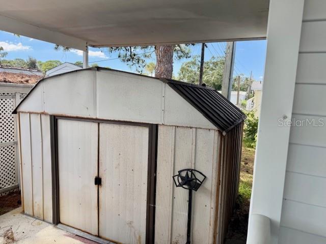 Listing photo id 19 for 7803 46th Avenue N 39