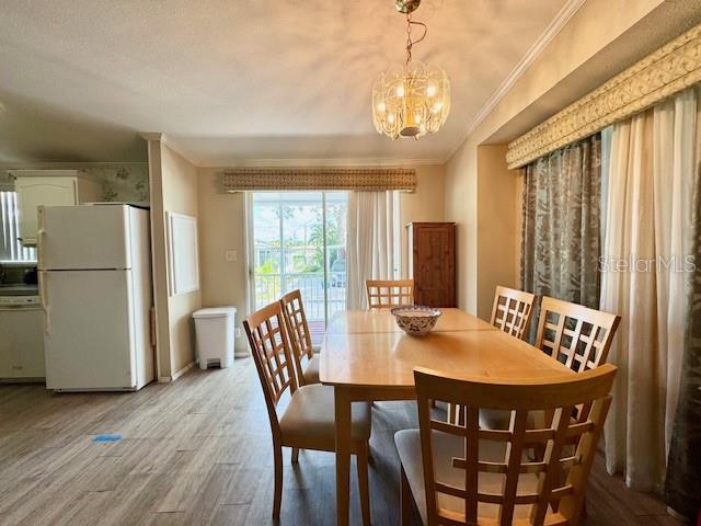 Listing photo id 1 for 7803 46th Avenue N 39