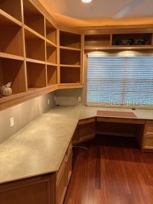 Image 25 of 34 For 3975 Square East Lane Sw 9