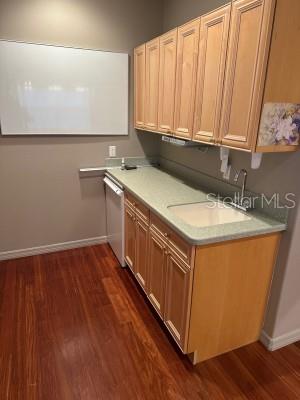 Image 26 of 34 For 3975 Square East Lane Sw 9