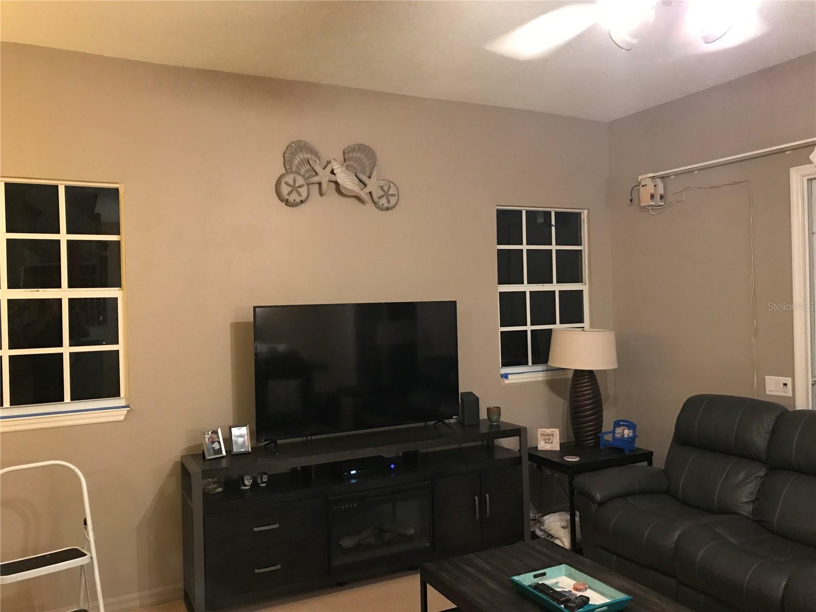 Image 4 of 34 For 3975 Square East Lane Sw 9