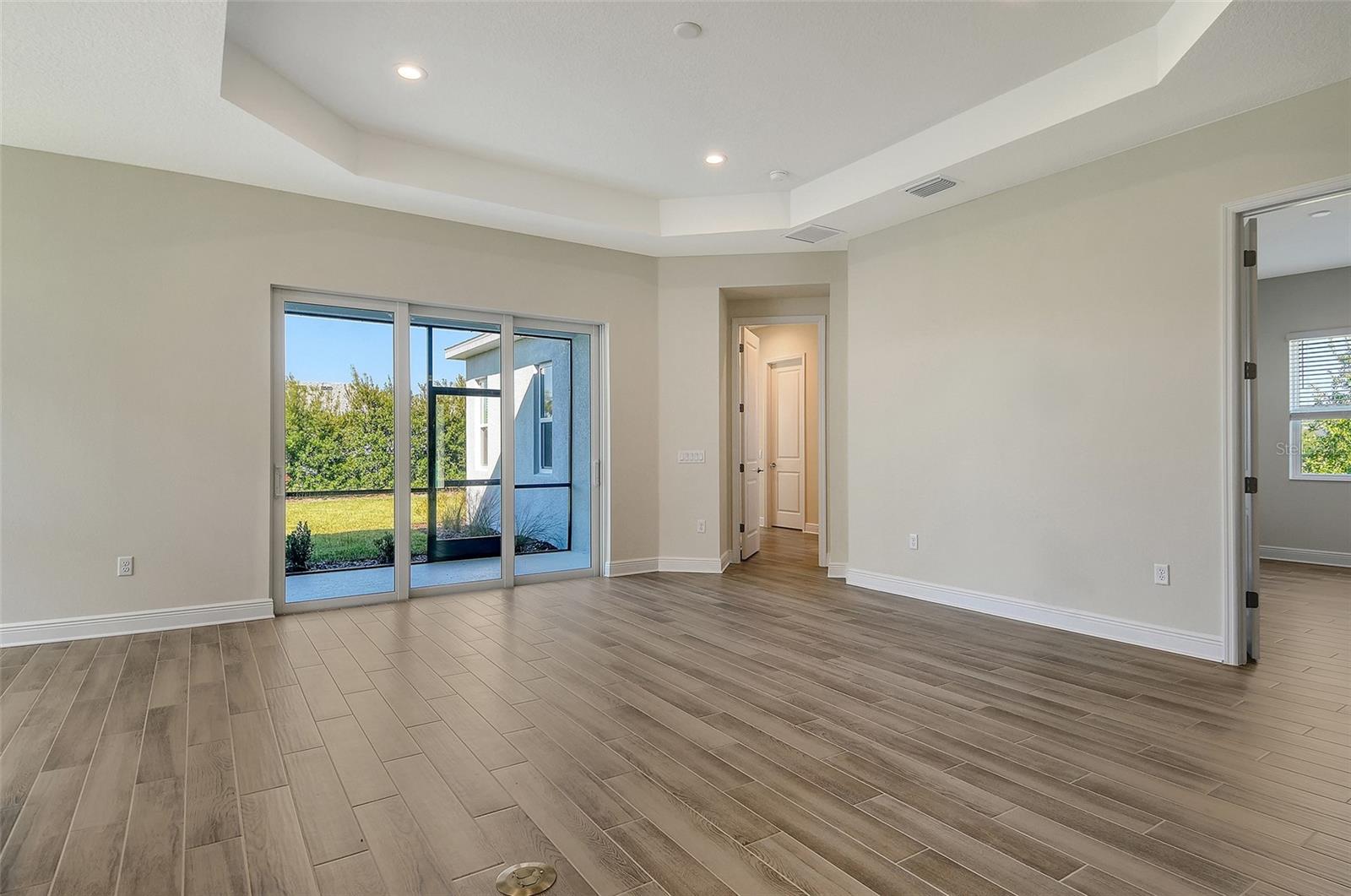 Image 10 of 49 For 4317 Water Landing Way