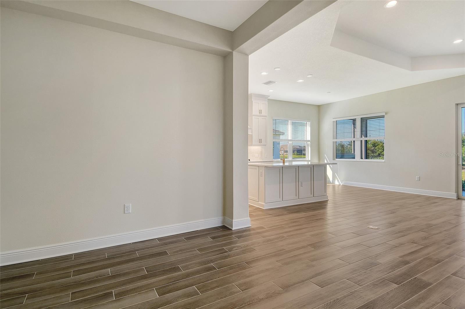 Image 19 of 49 For 4317 Water Landing Way