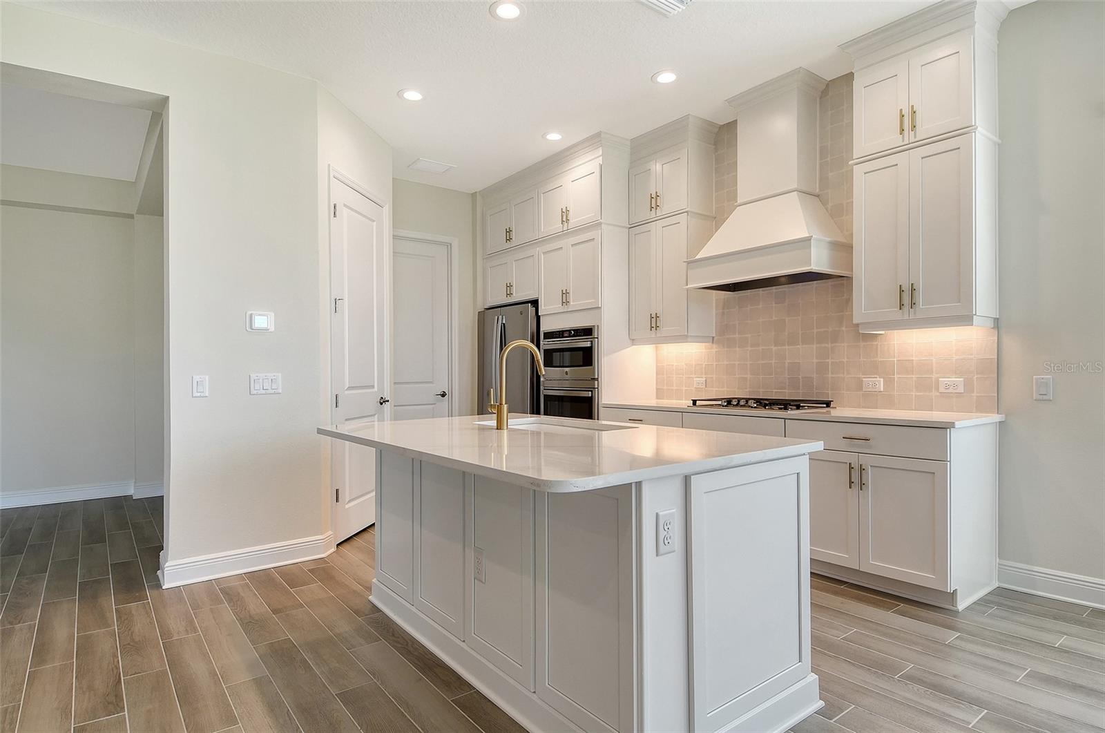 Image 21 of 49 For 4317 Water Landing Way