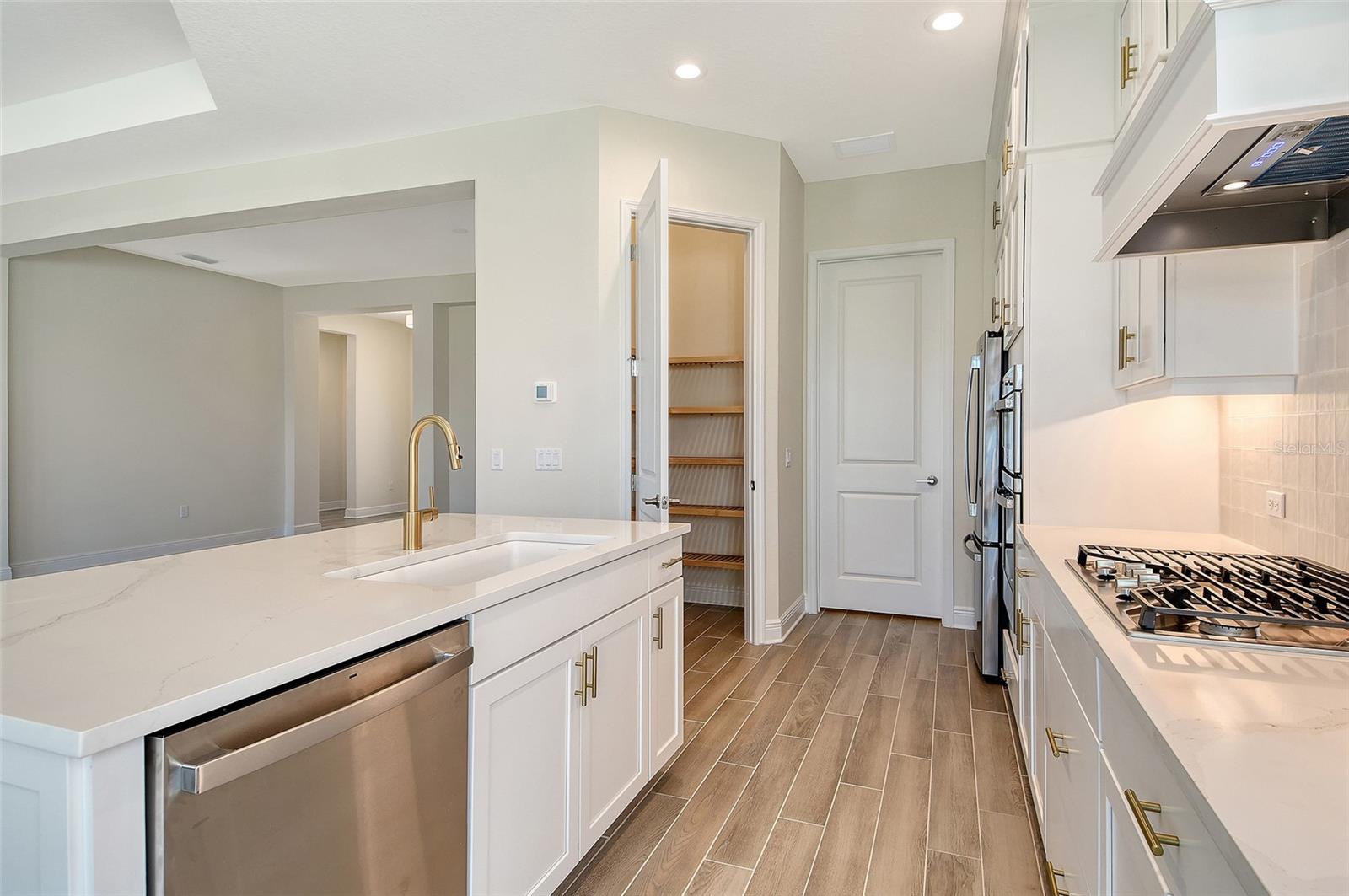 Image 23 of 49 For 4317 Water Landing Way