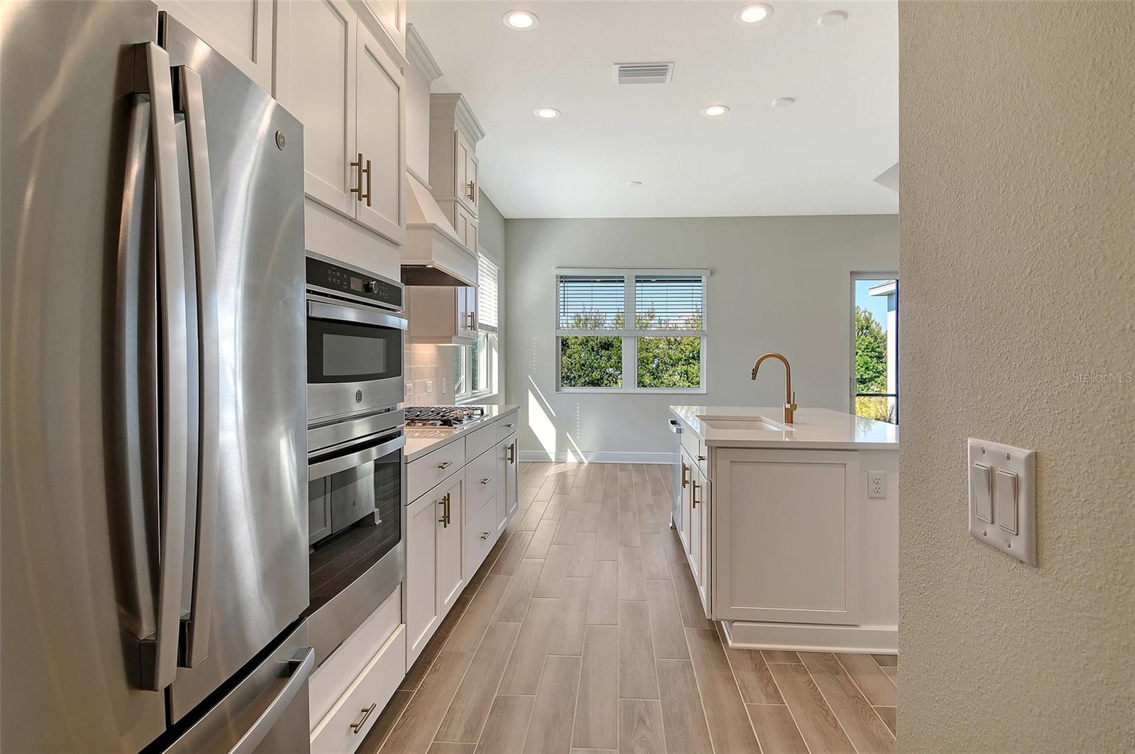 Image 24 of 49 For 4317 Water Landing Way