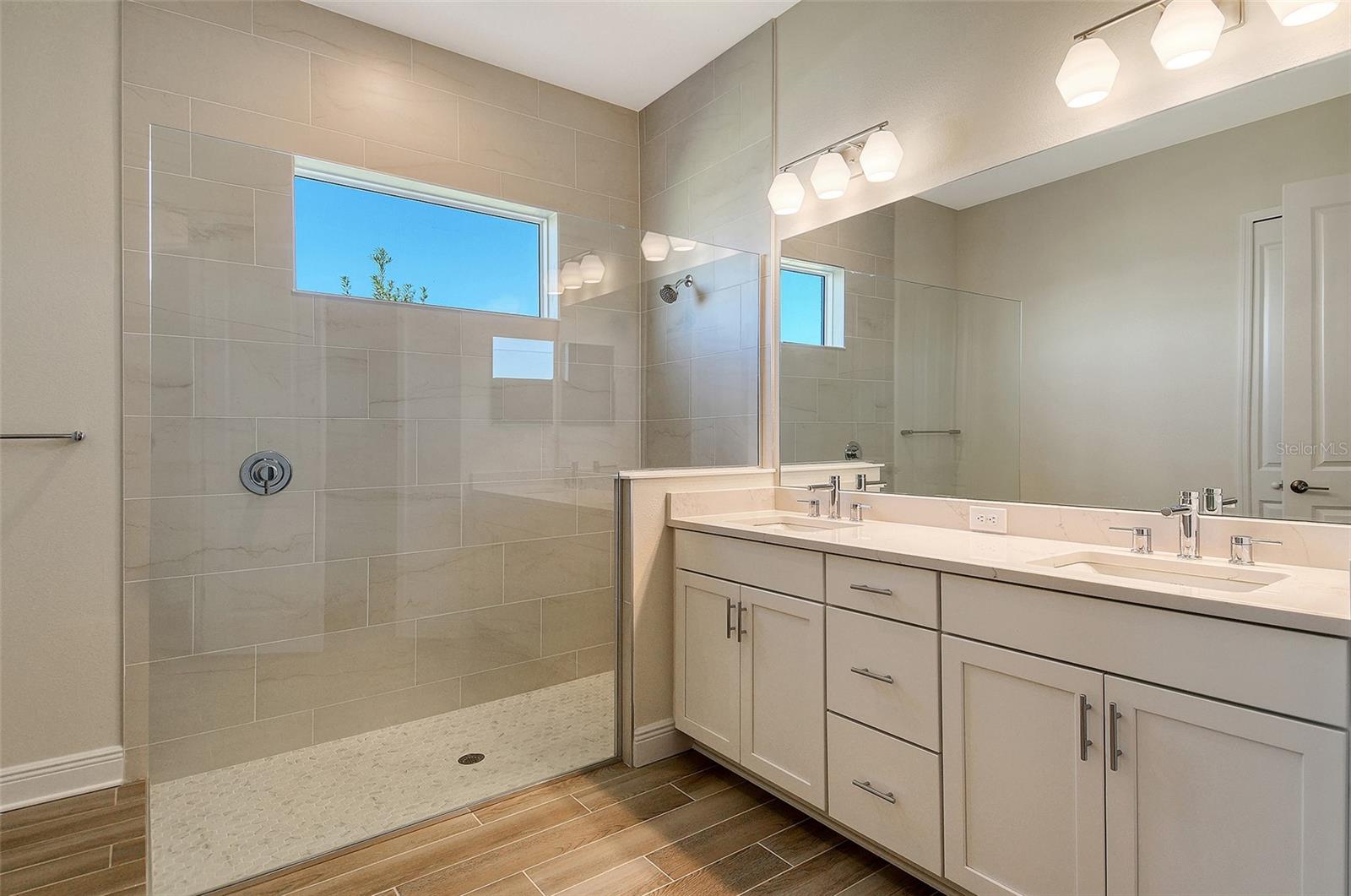 Image 33 of 49 For 4317 Water Landing Way