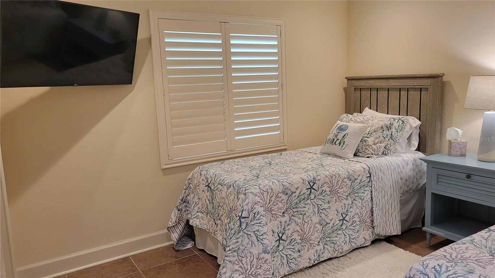 Image 15 of 17 For 3932 Sunshine Avenue