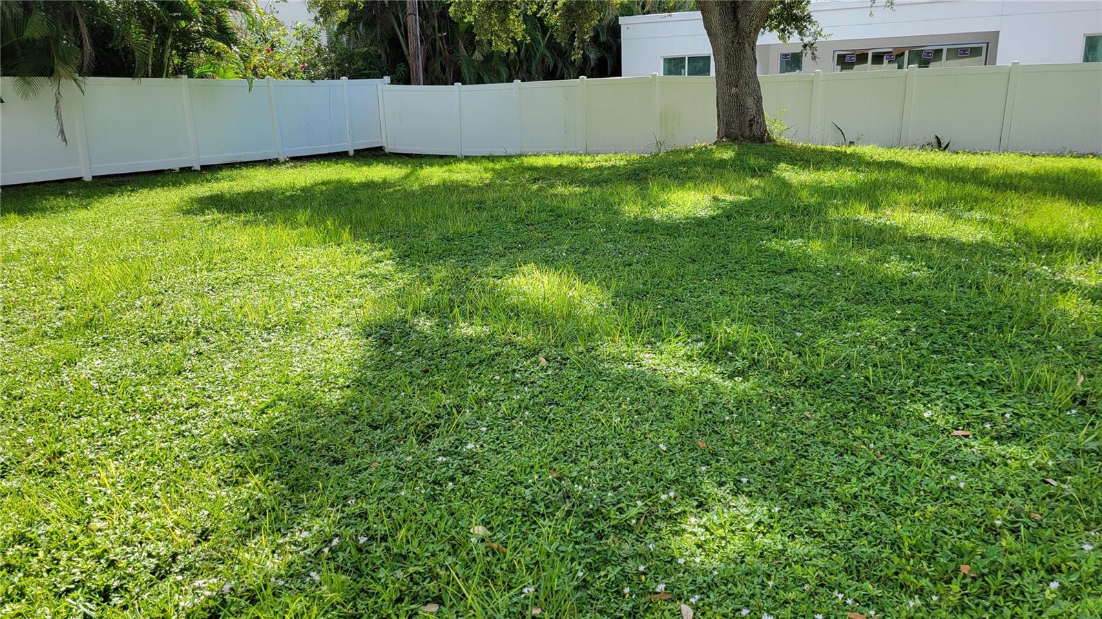 Image 17 of 17 For 3932 Sunshine Avenue