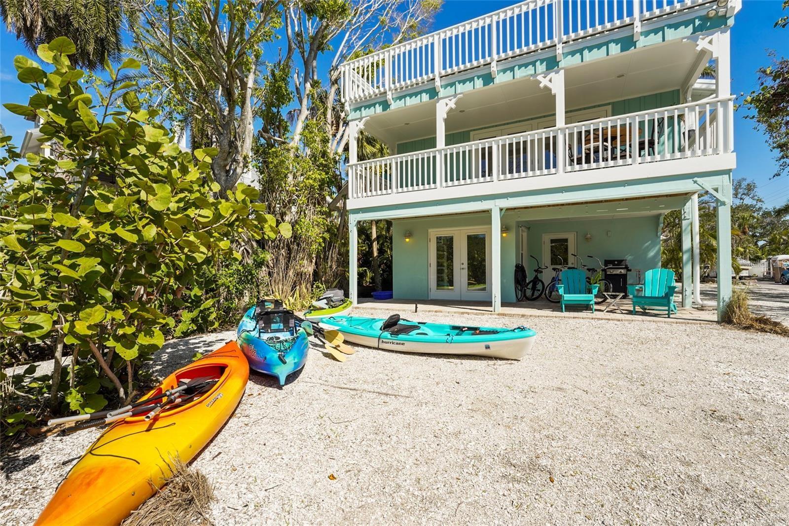 Image 11 of 59 For 111 Faubel Street