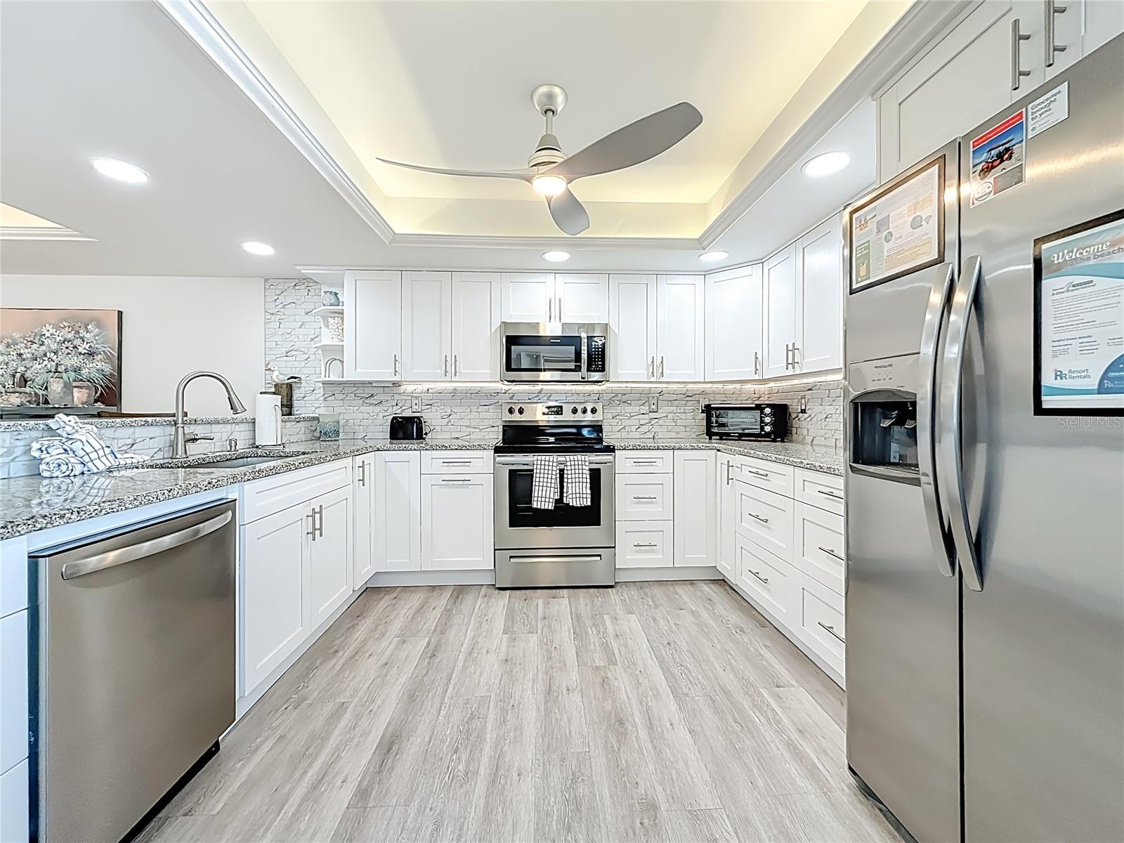 Image 18 of 58 For 19725 Gulf Boulevard 46