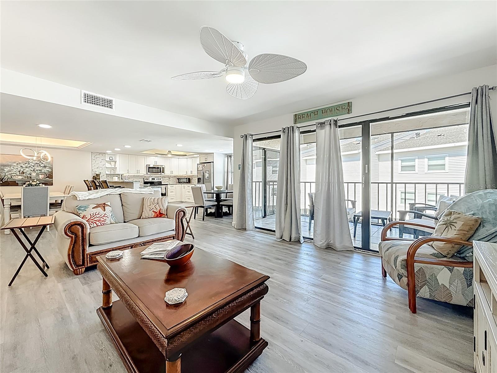 Image 2 of 58 For 19725 Gulf Boulevard 46