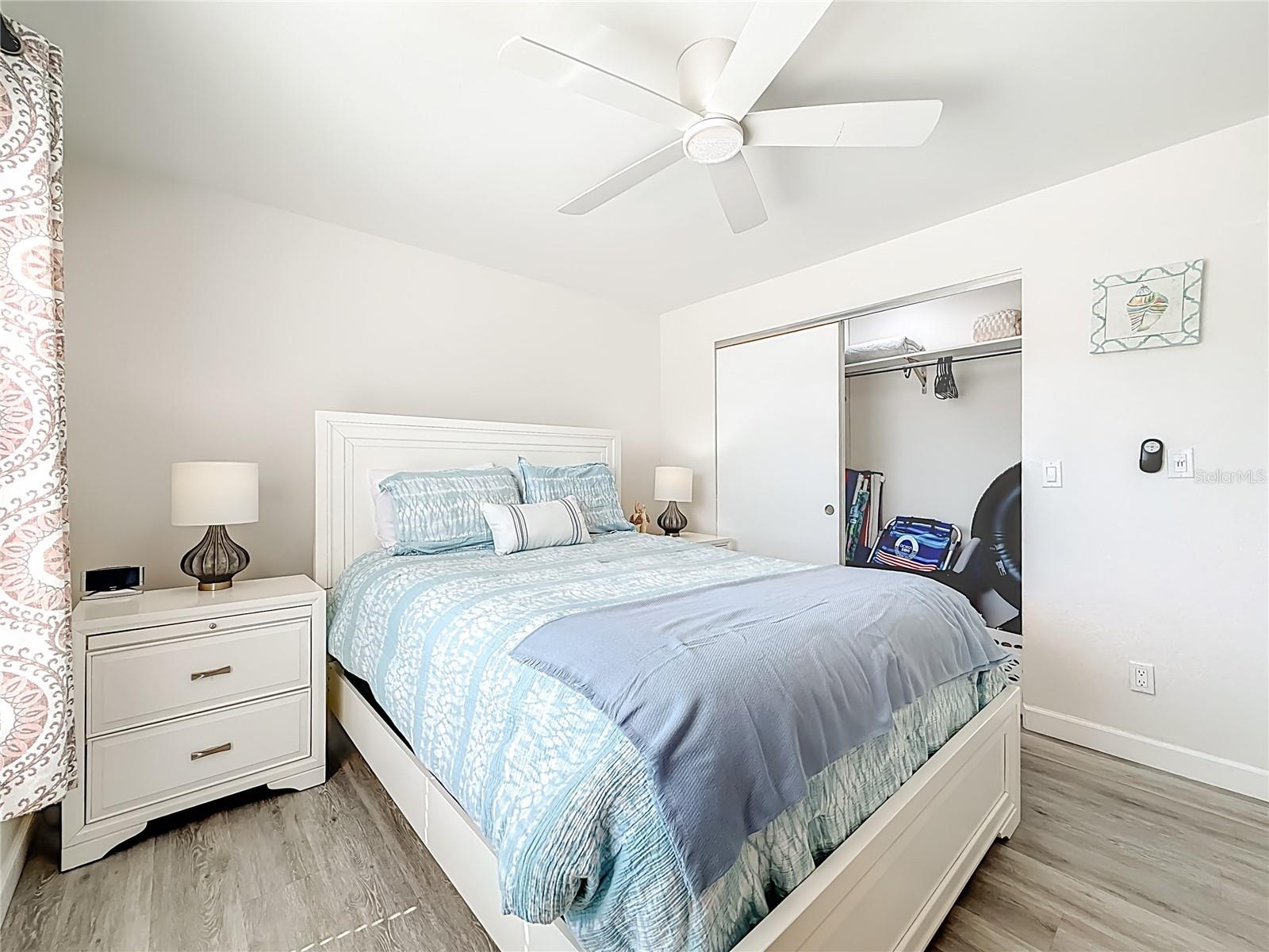 Image 24 of 58 For 19725 Gulf Boulevard 46