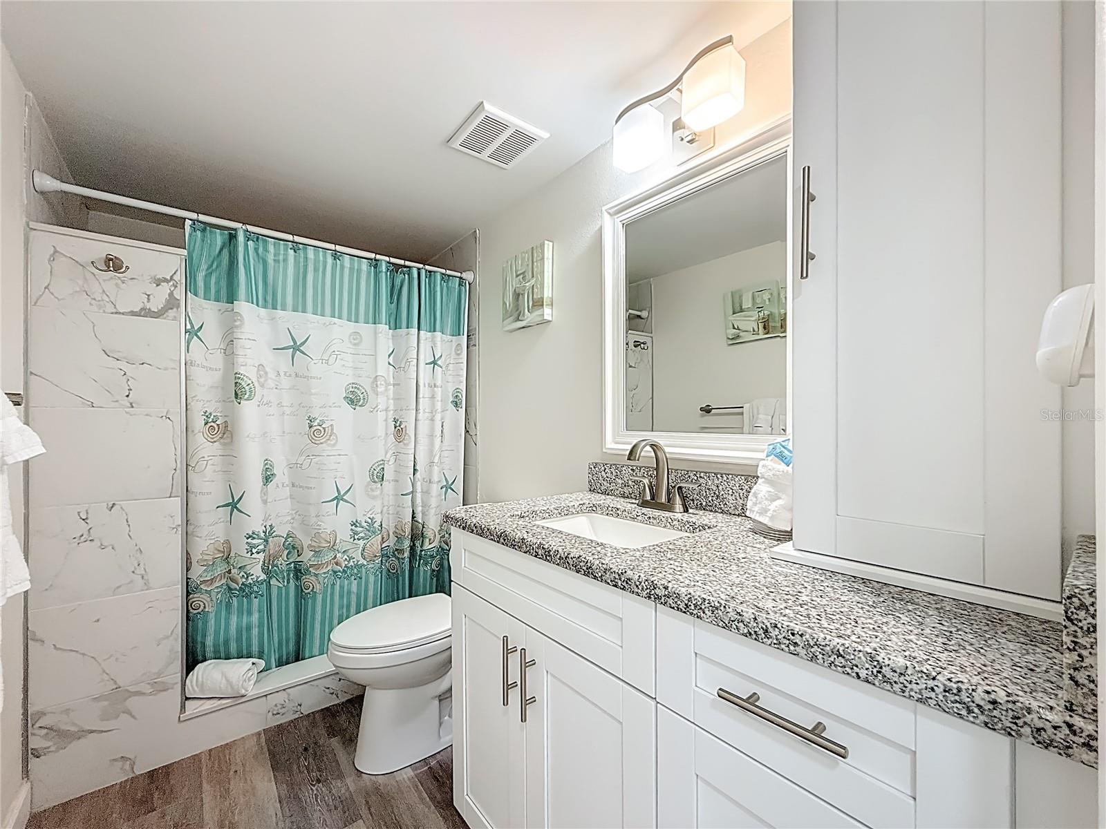 Image 25 of 58 For 19725 Gulf Boulevard 46