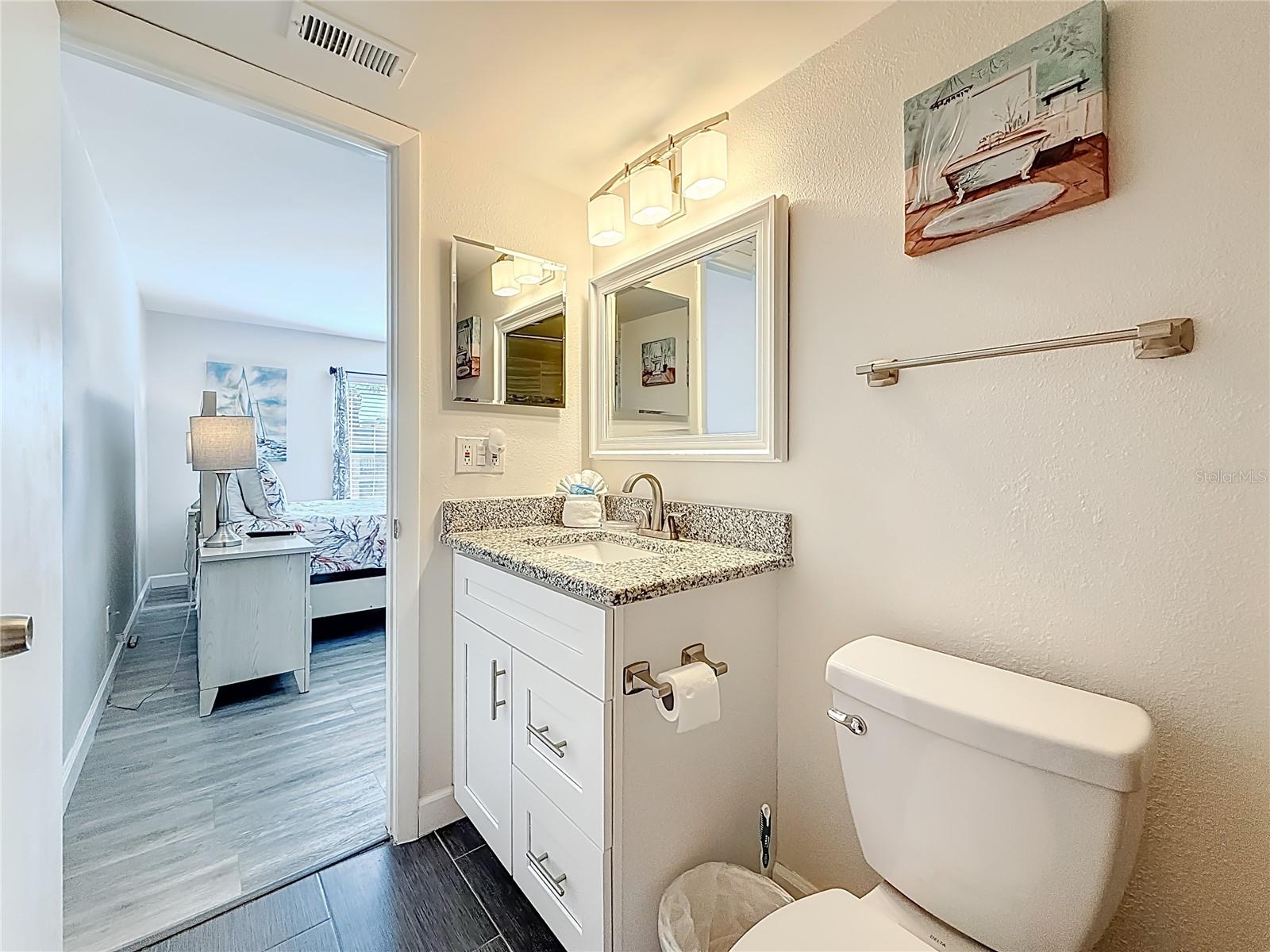 Image 29 of 58 For 19725 Gulf Boulevard 46