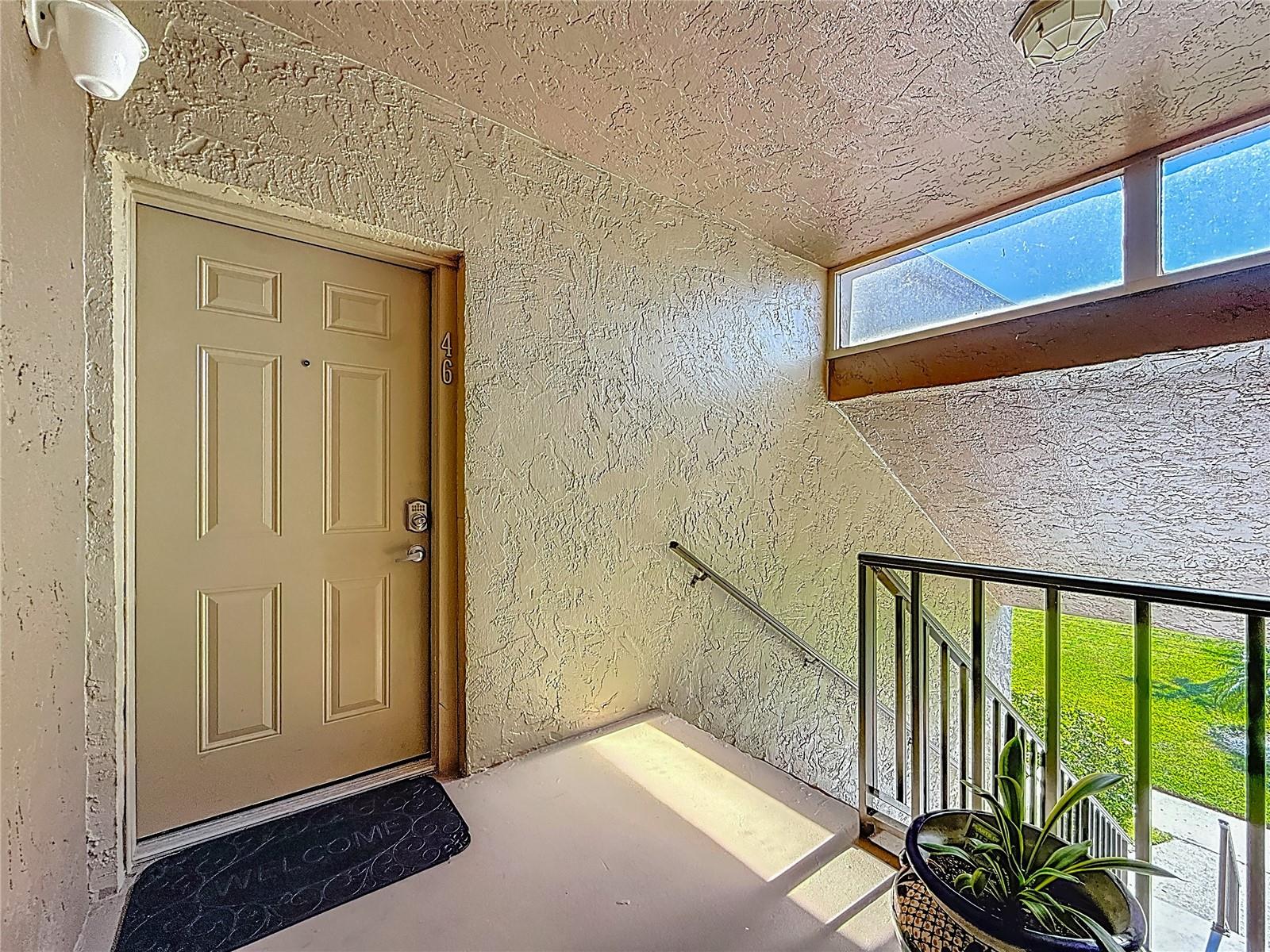 Image 32 of 58 For 19725 Gulf Boulevard 46