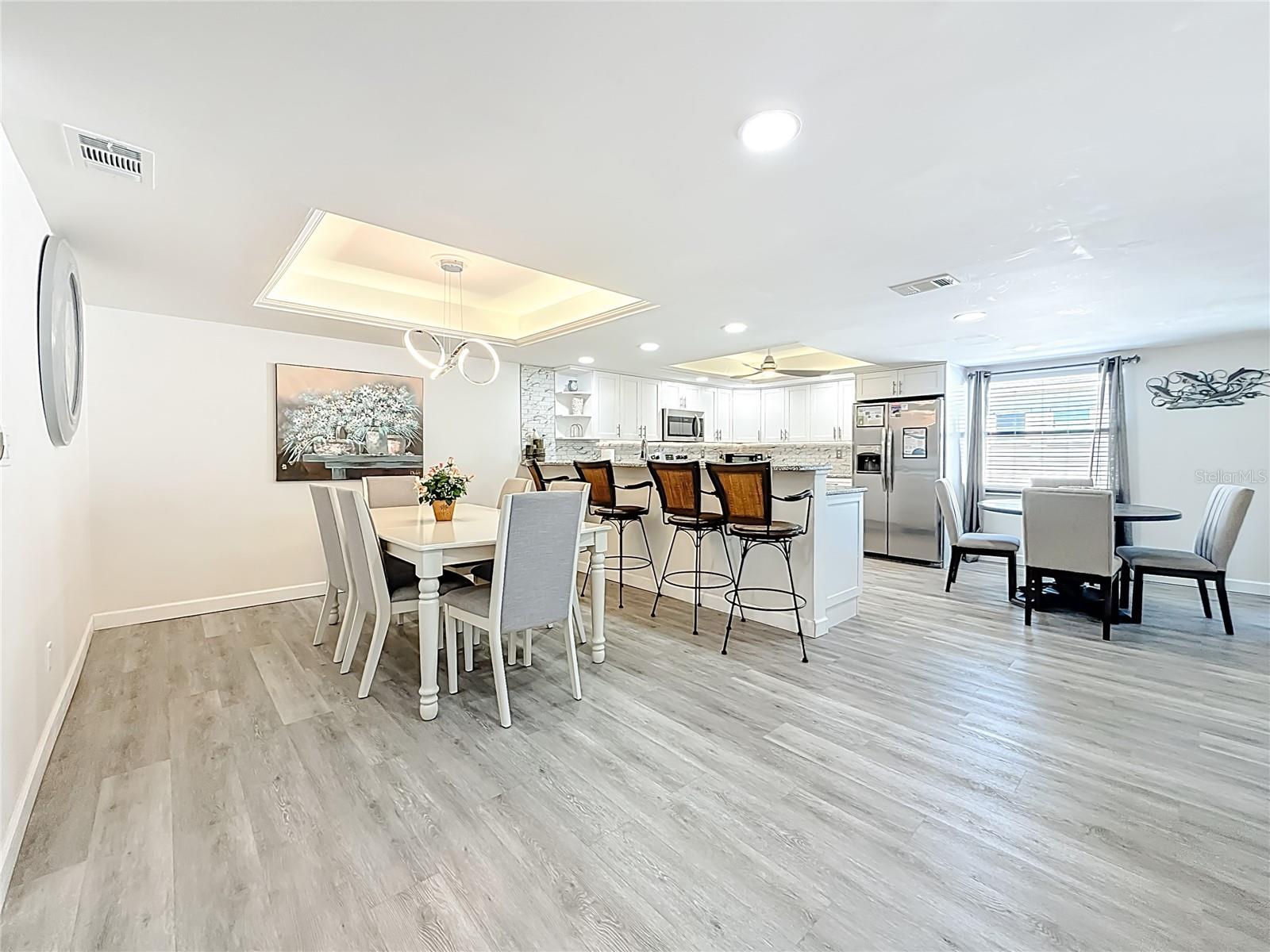 Image 7 of 58 For 19725 Gulf Boulevard 46