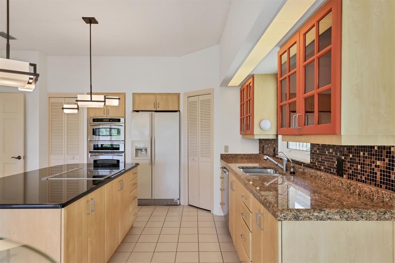 Image 19 of 69 For 7738 Calle Facil