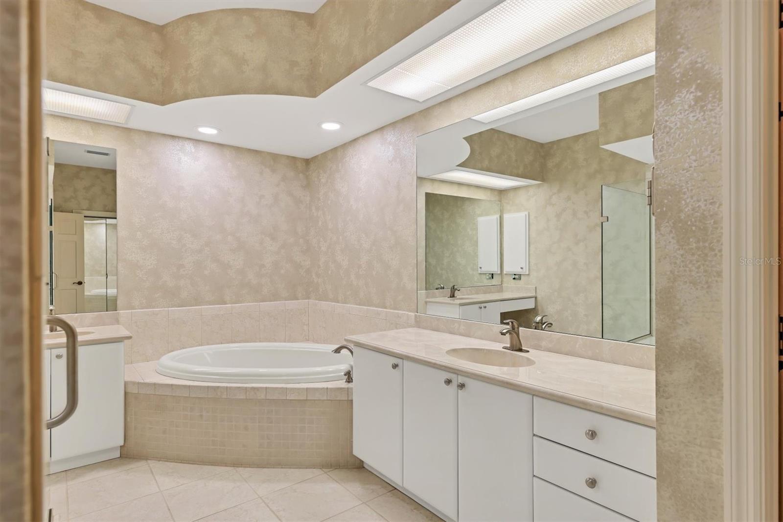 Image 28 of 69 For 7738 Calle Facil