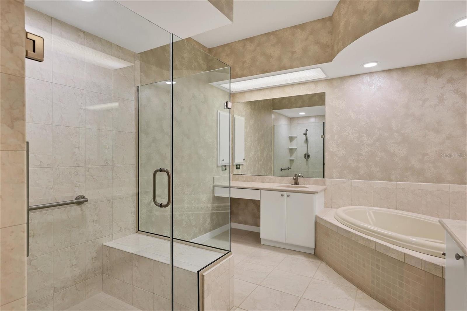 Image 29 of 69 For 7738 Calle Facil