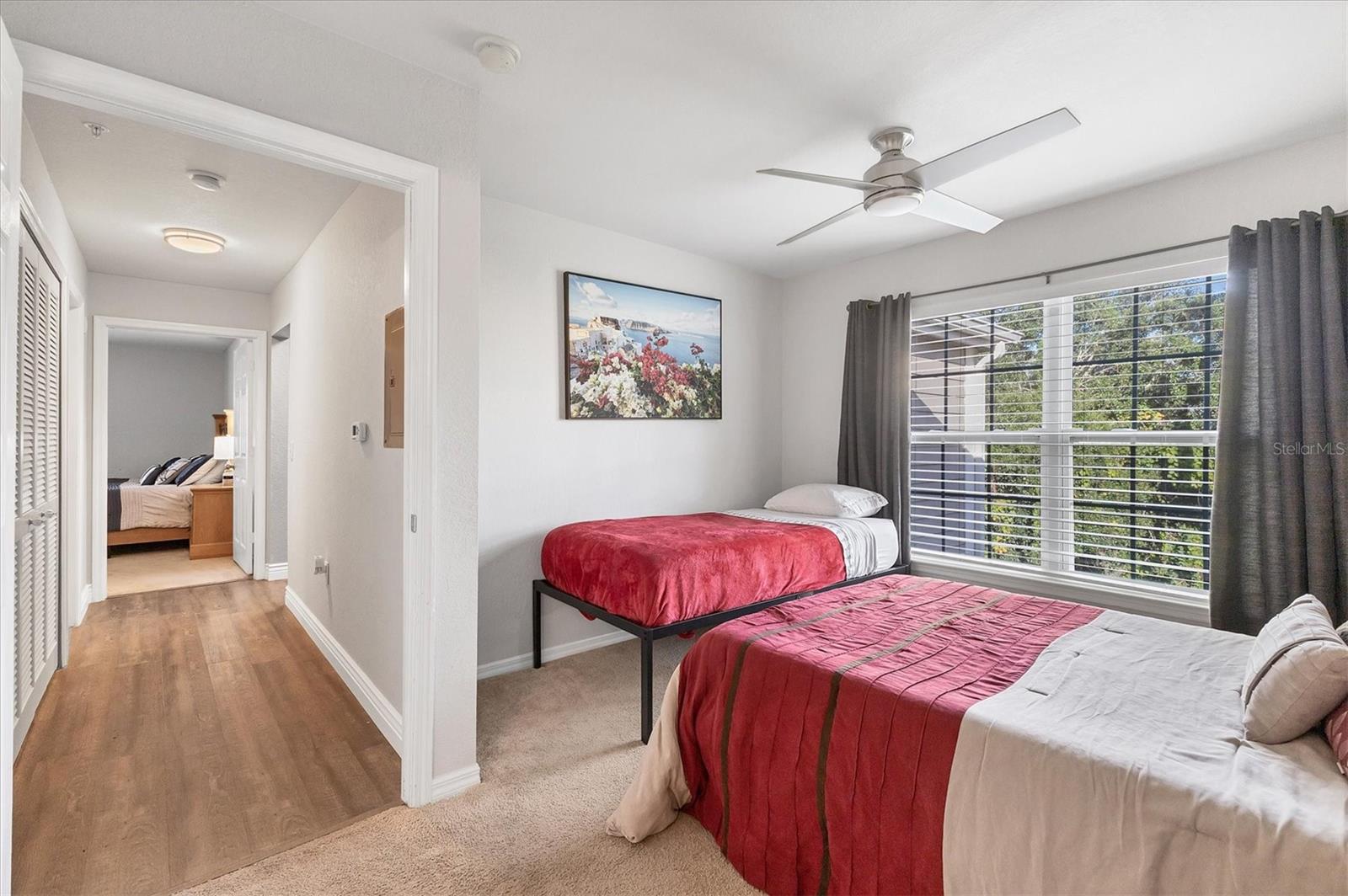 Image 21 of 47 For 5571 Rosehill Road 205