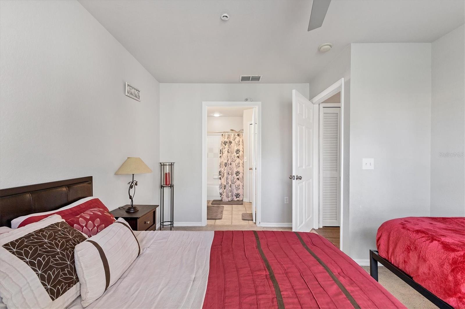 Image 22 of 47 For 5571 Rosehill Road 205