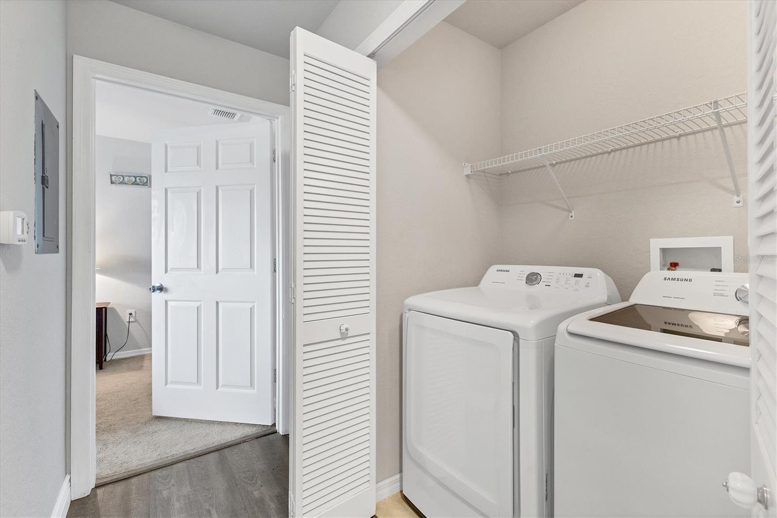 Image 27 of 47 For 5571 Rosehill Road 205