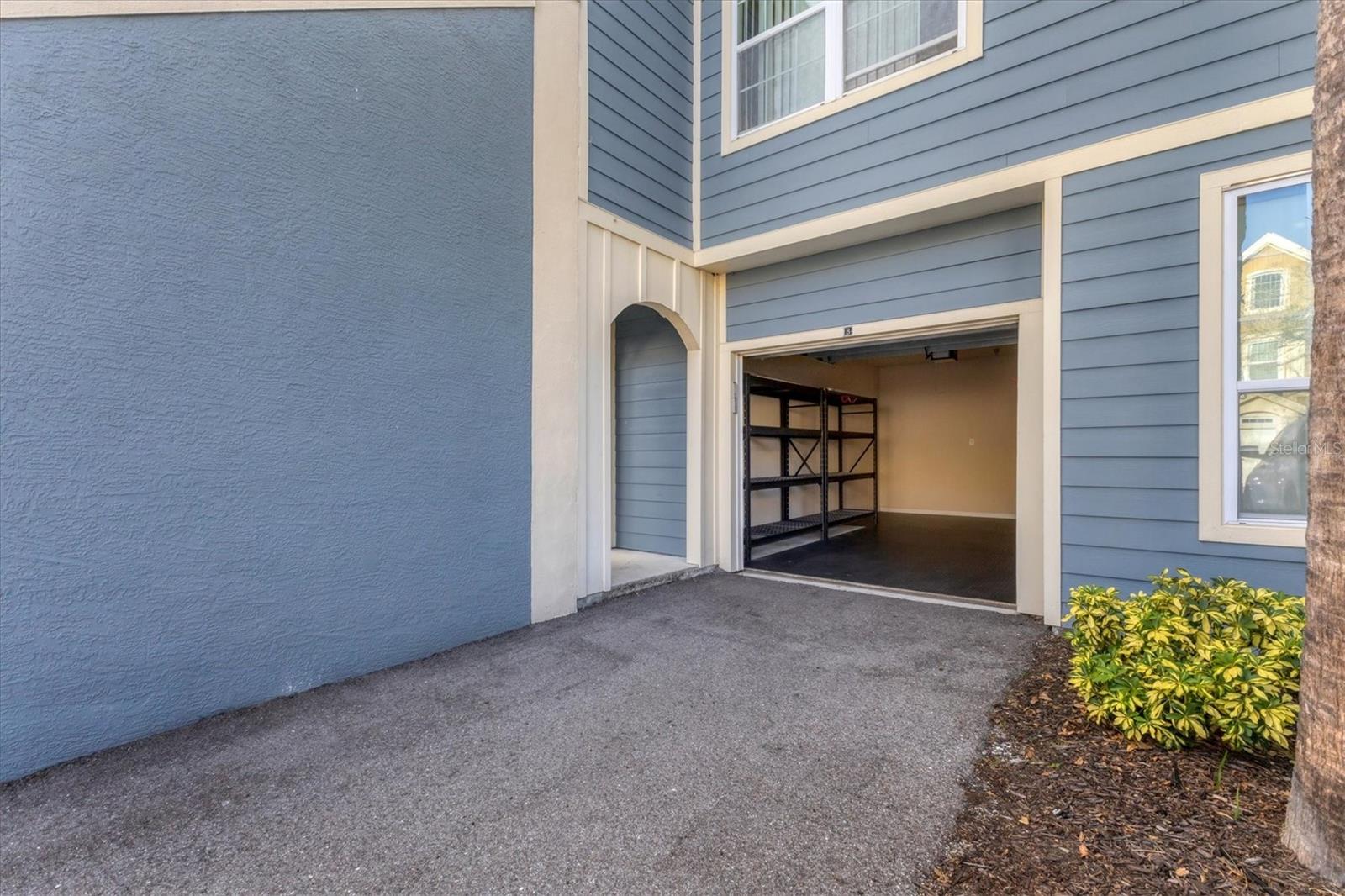 Image 28 of 47 For 5571 Rosehill Road 205