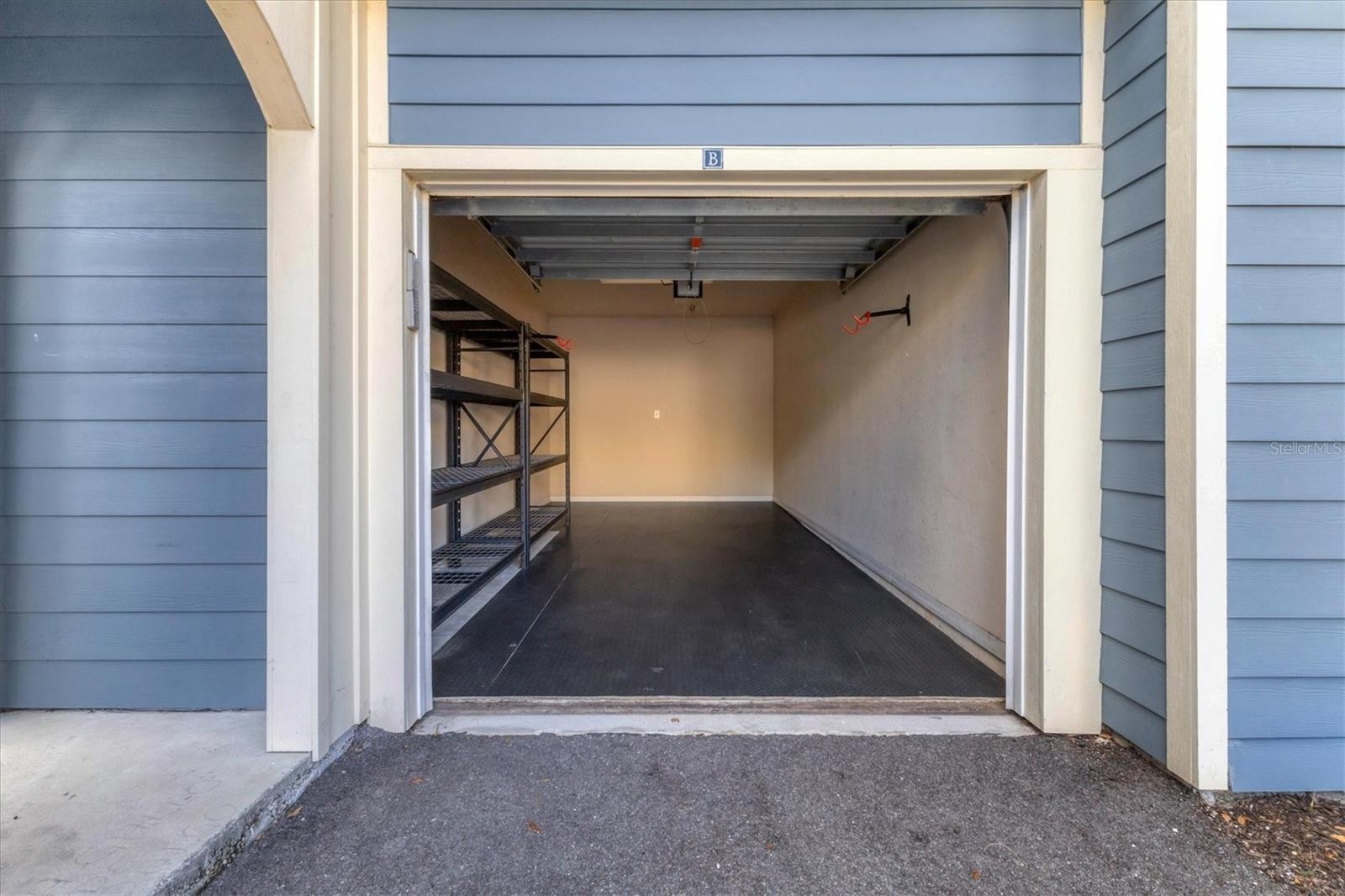 Image 29 of 47 For 5571 Rosehill Road 205