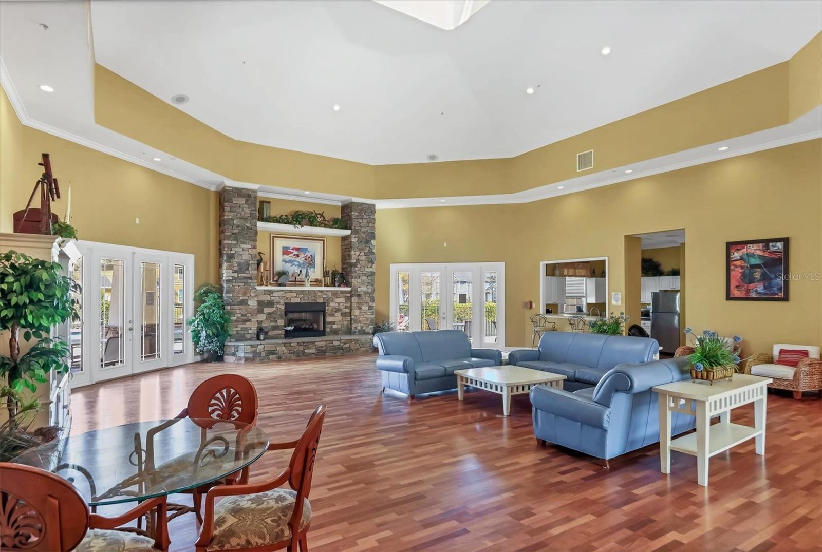 Image 35 of 47 For 5571 Rosehill Road 205