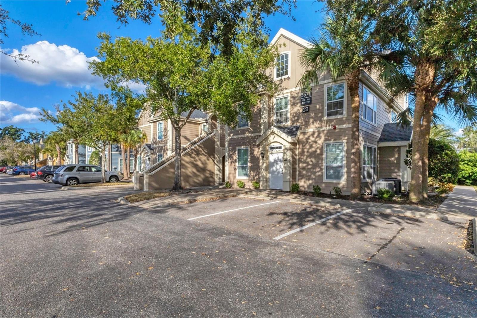 Image 6 of 47 For 5571 Rosehill Road 205