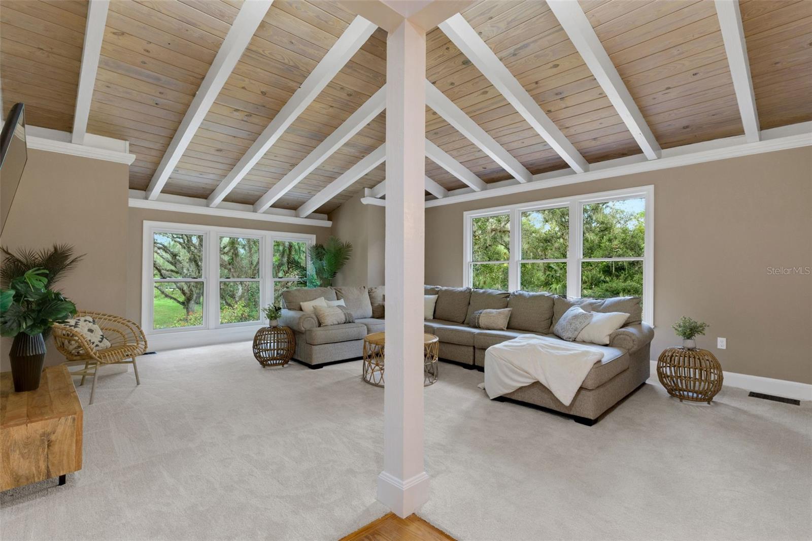 Image 16 of 85 For 14298 Mossy Oak Lane