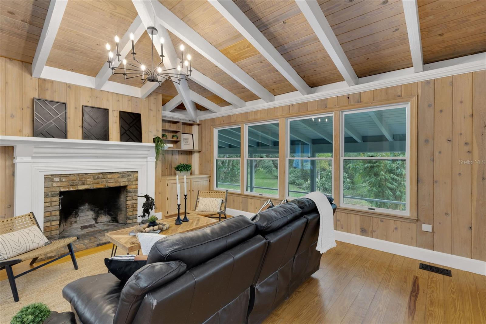 Image 31 of 85 For 14298 Mossy Oak Lane