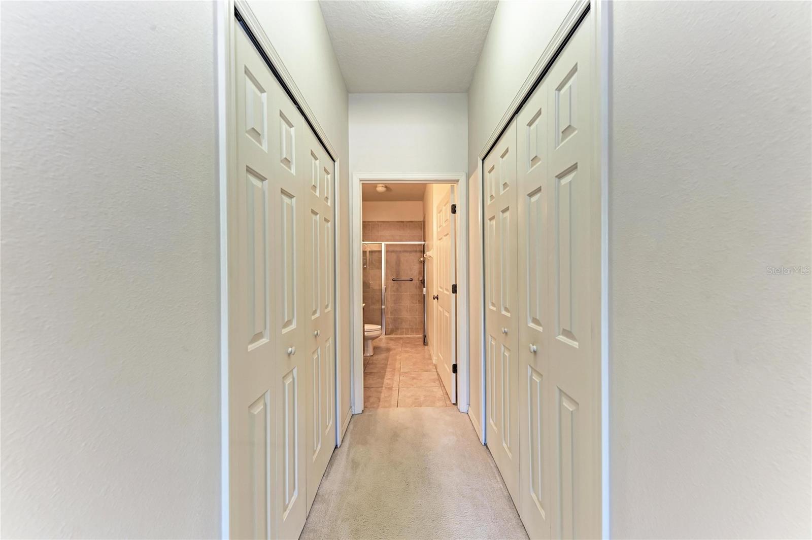 Image 19 of 37 For 3823 Parkridge Circle 1-101
