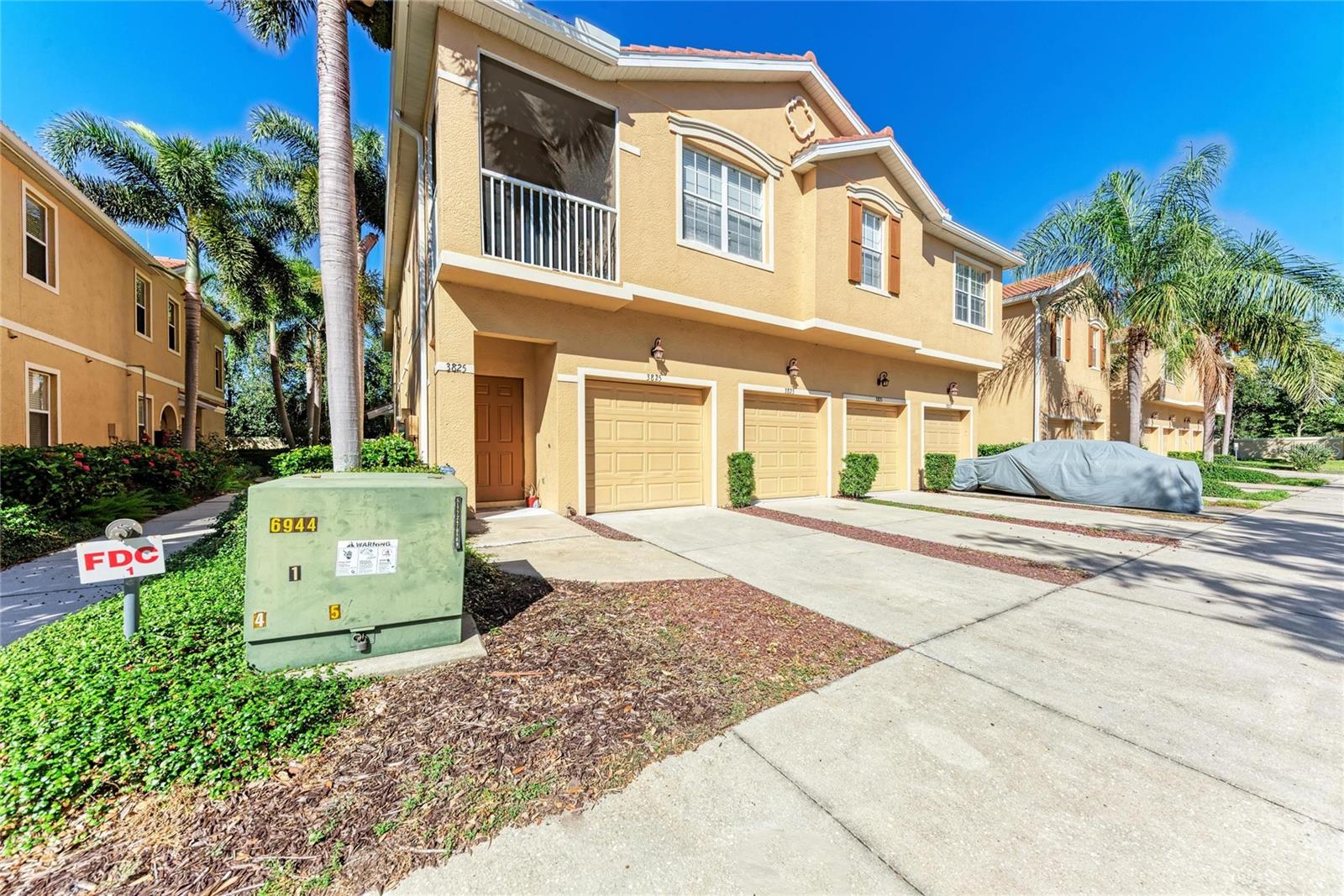 Image 2 of 37 For 3823 Parkridge Circle 1-101
