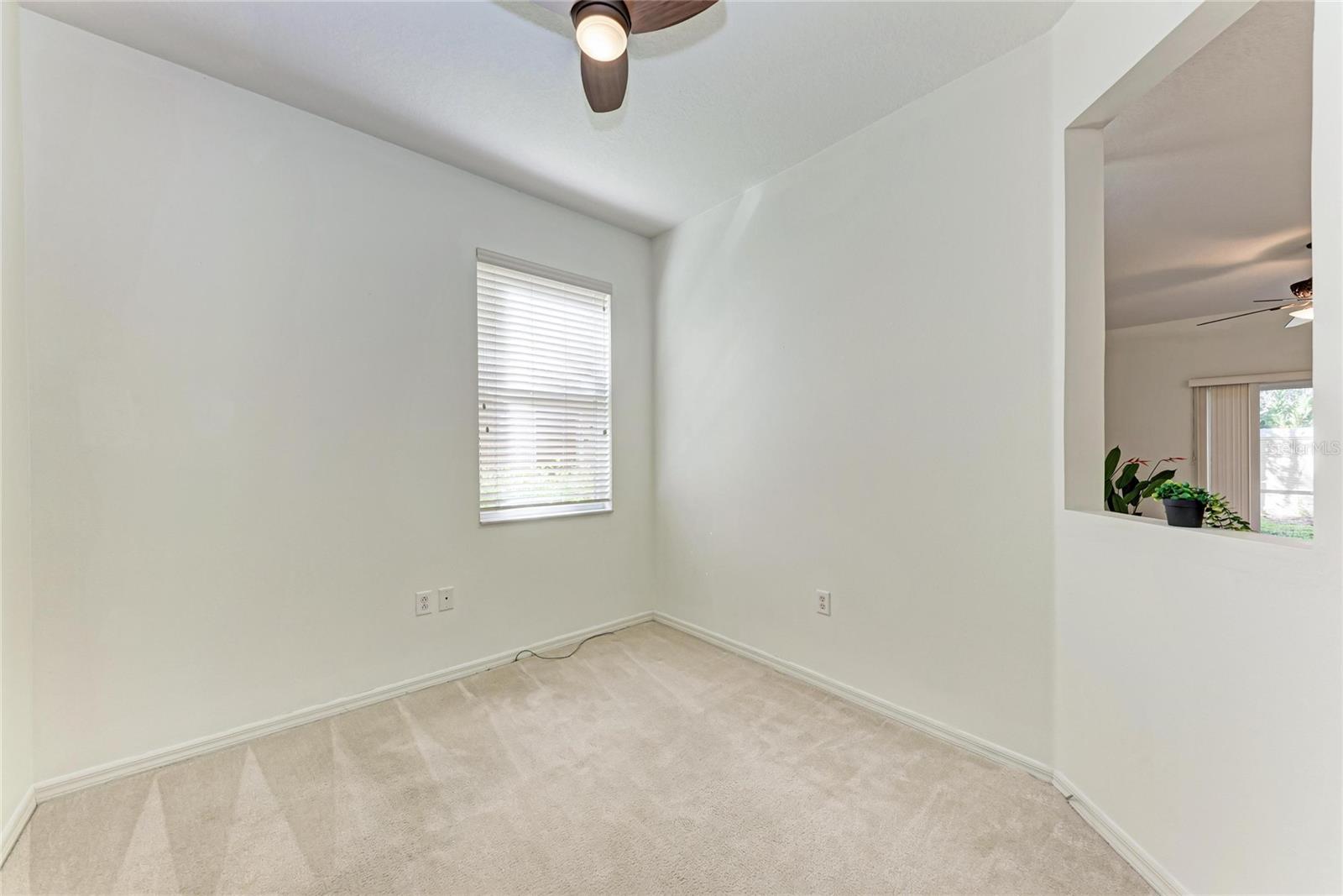Image 21 of 37 For 3823 Parkridge Circle 1-101