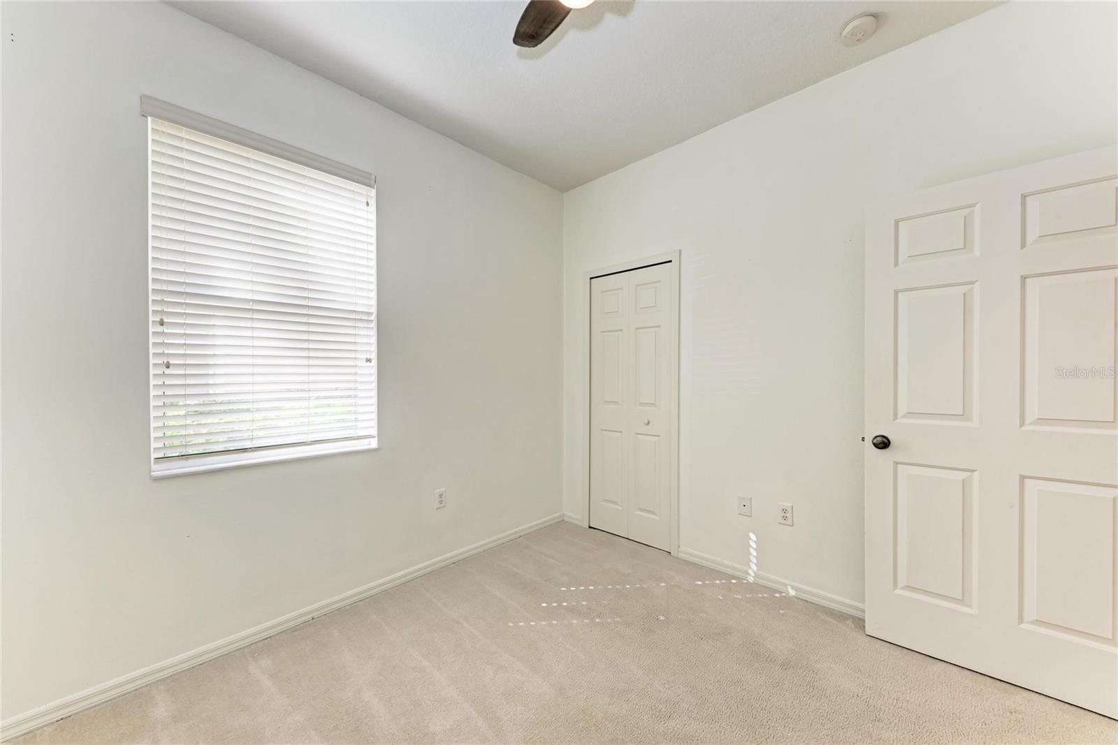 Image 24 of 37 For 3823 Parkridge Circle 1-101