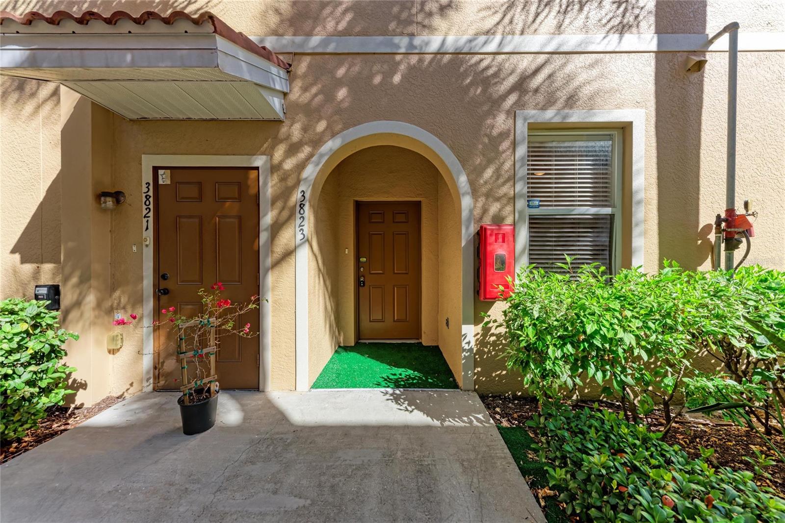Image 3 of 37 For 3823 Parkridge Circle 1-101