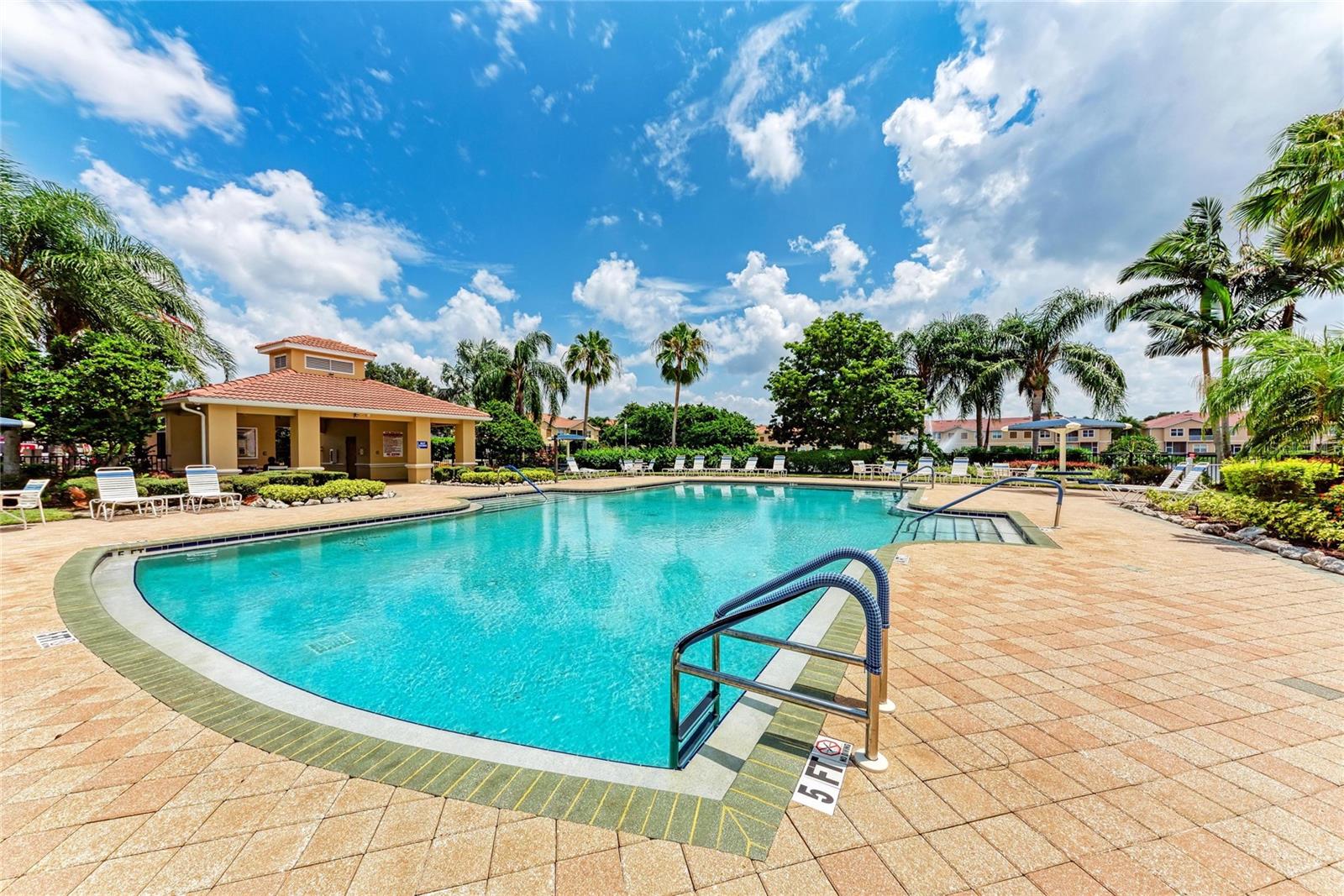 Image 33 of 37 For 3823 Parkridge Circle 1-101
