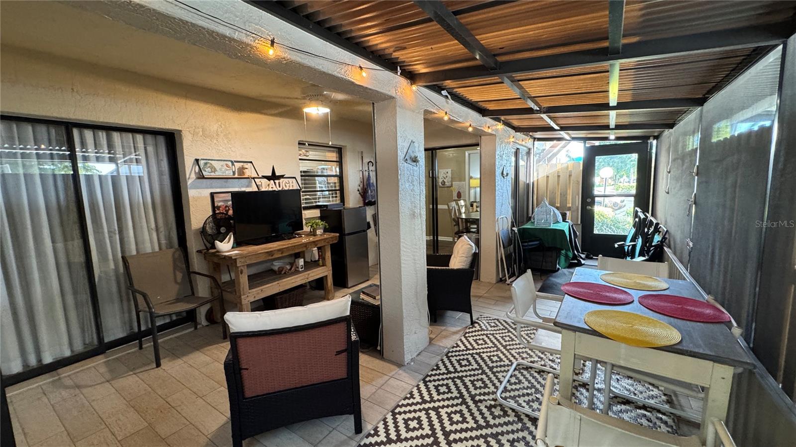 Image 3 of 20 For 2827 74th Street West  2193