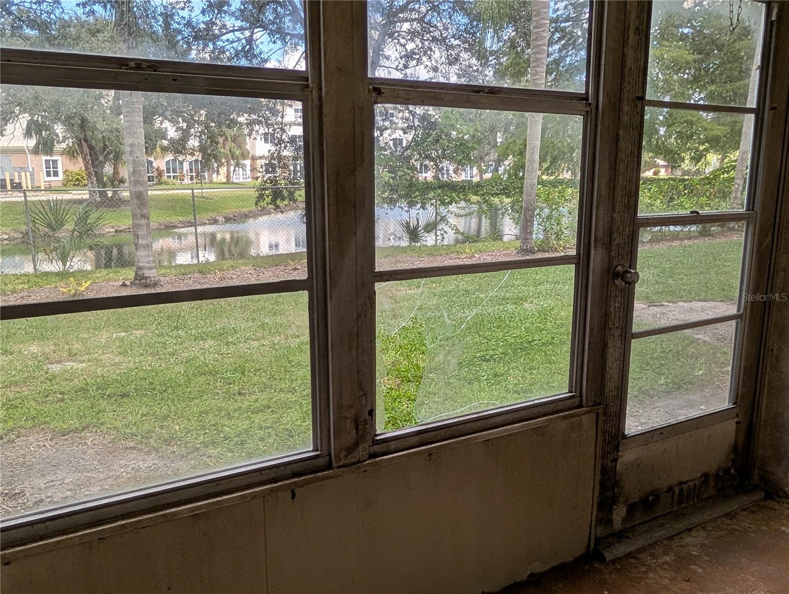 Image 14 of 18 For 3074 Lake Bayshore Drive O-120