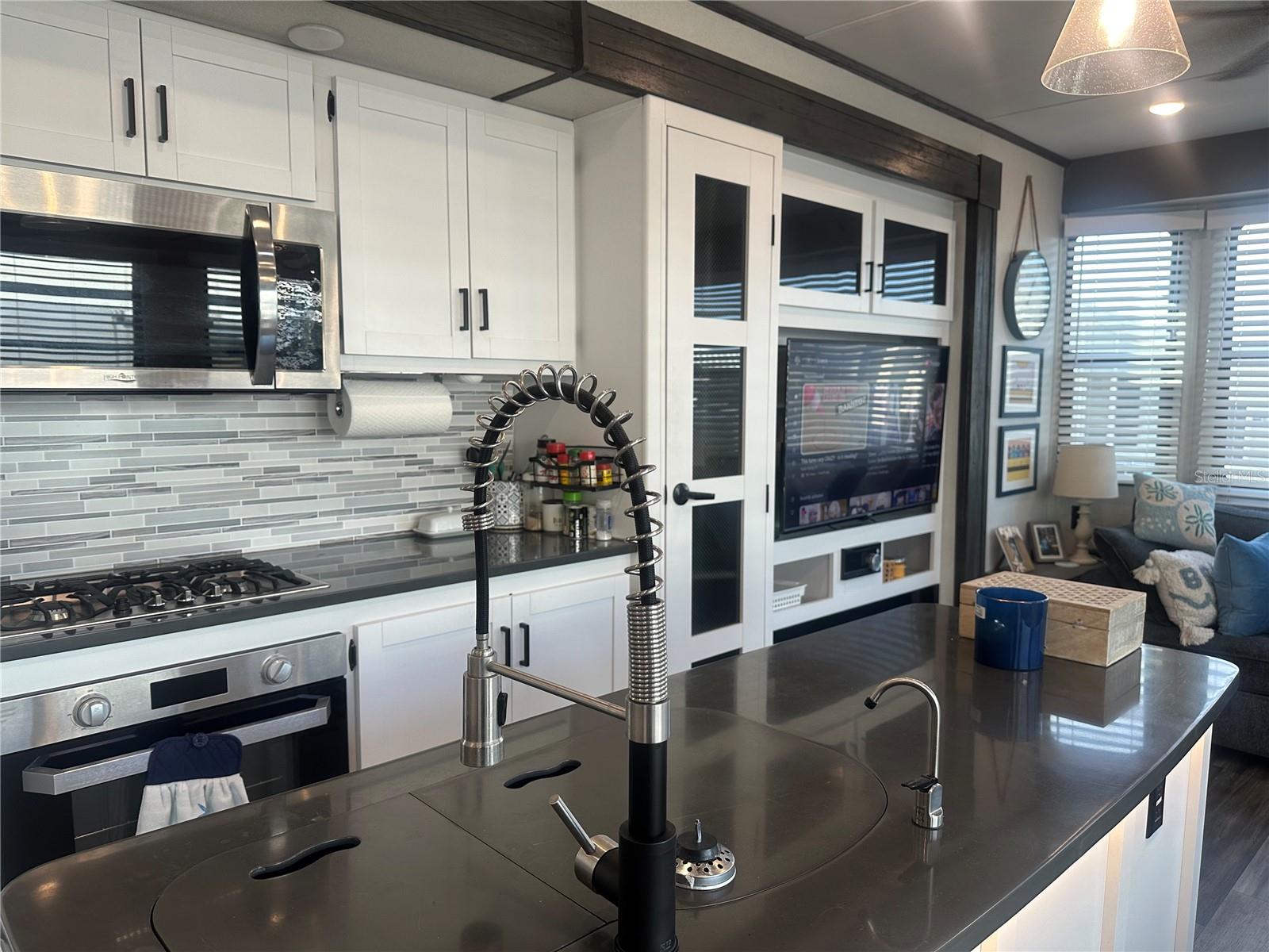 Image 8 of 18 For 136 Bahia Drive