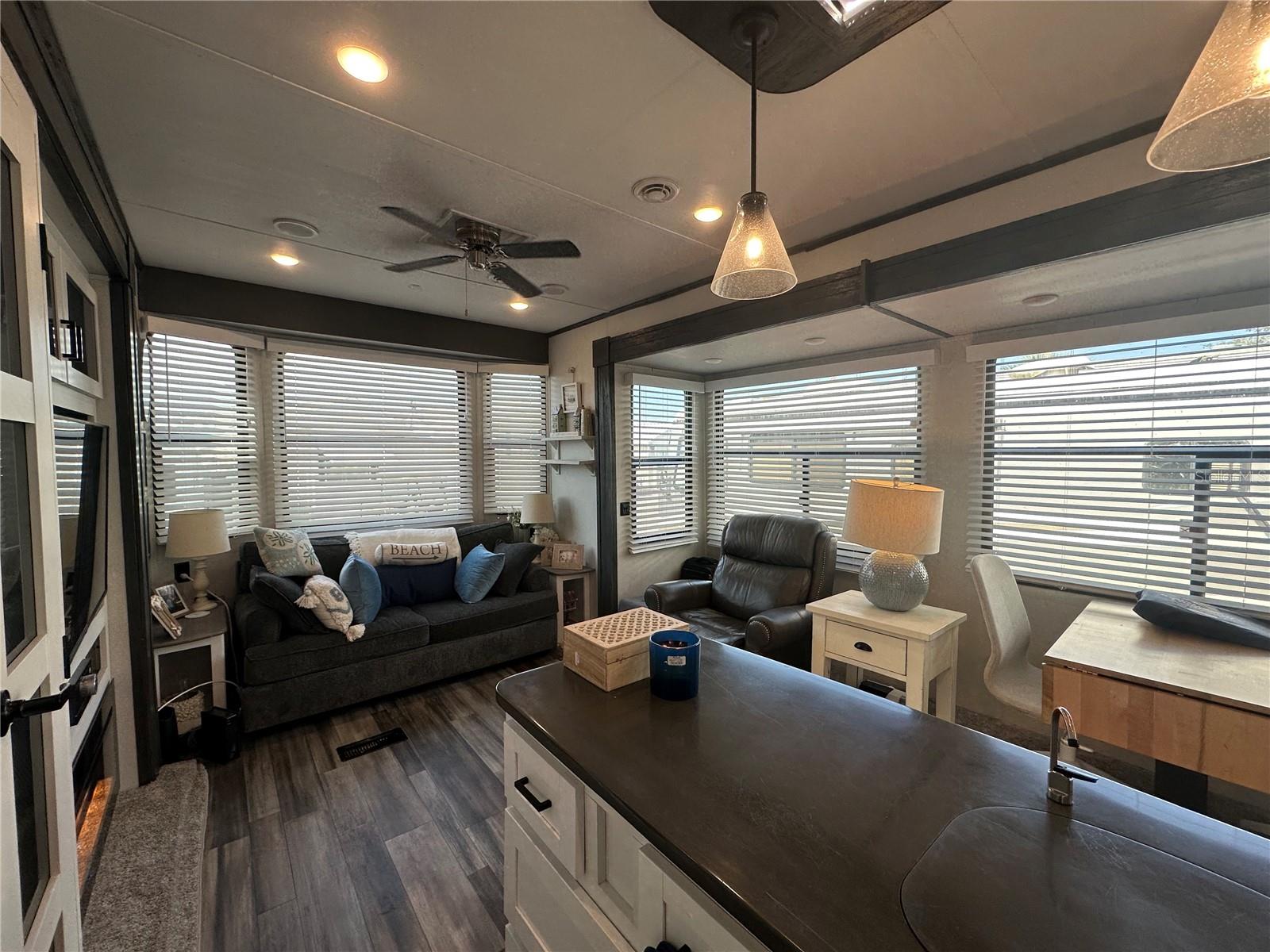 Image 9 of 18 For 136 Bahia Drive