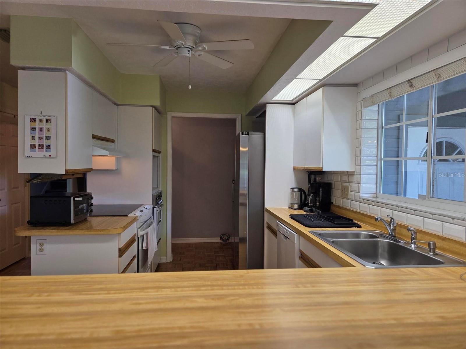 Image 17 of 37 For 215 48th Street Nw