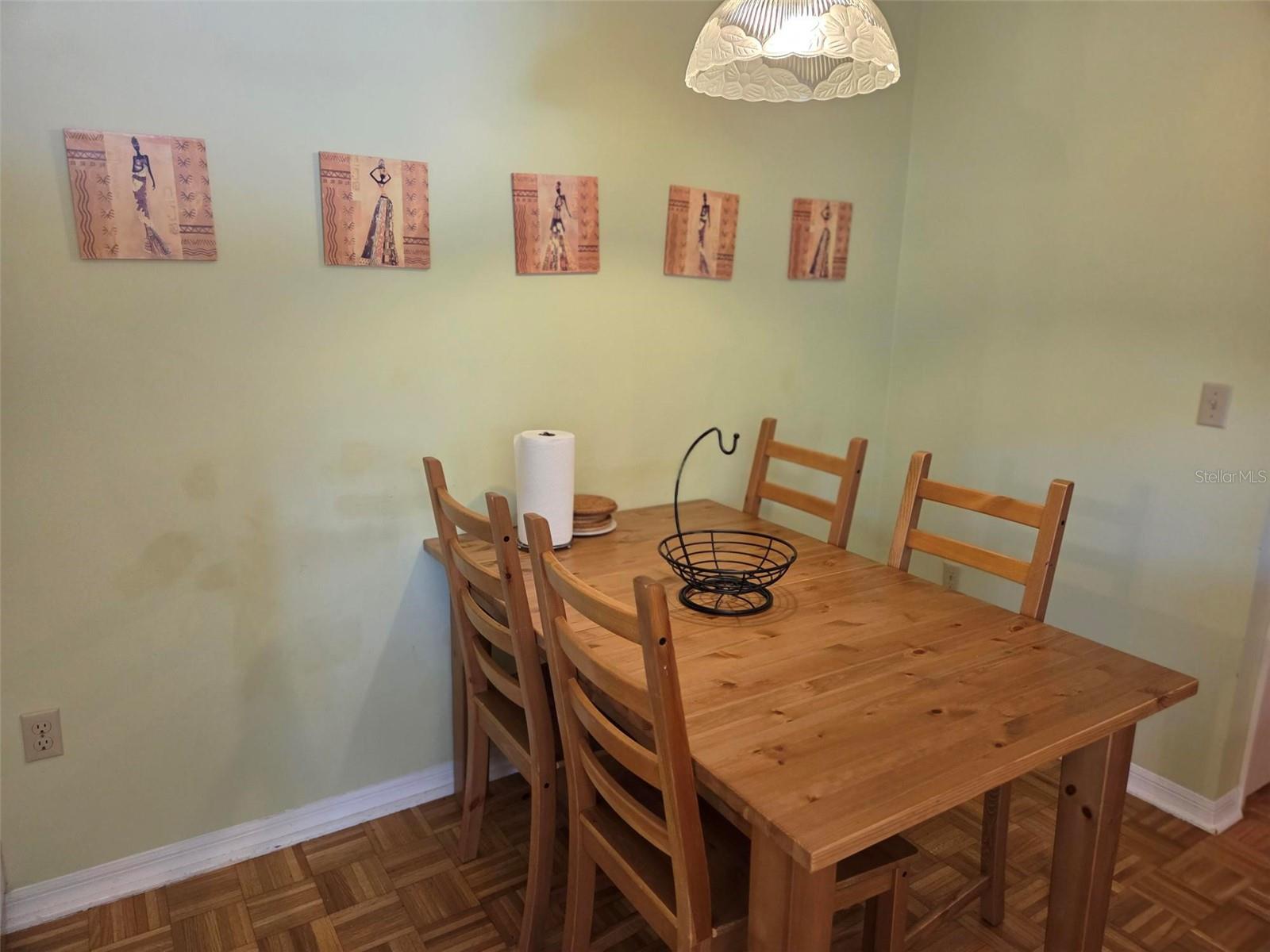 Image 19 of 37 For 215 48th Street Nw