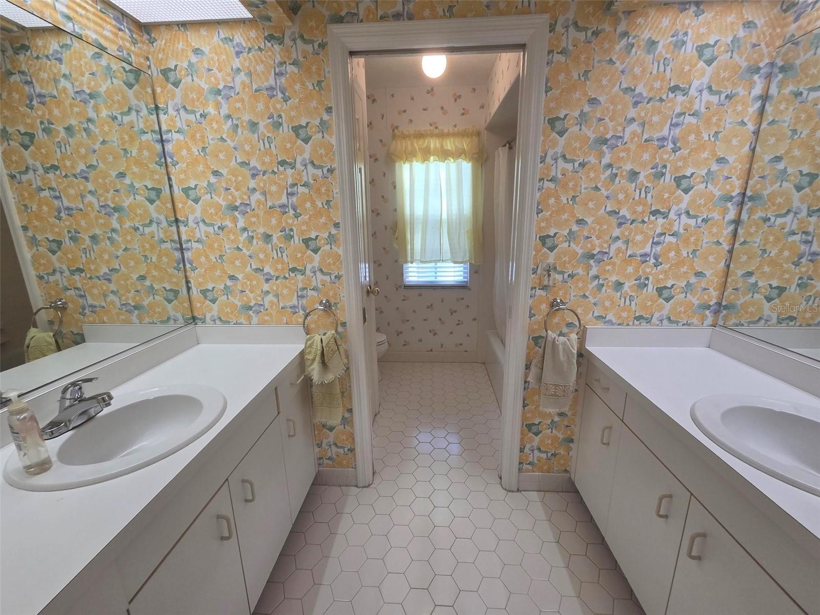 Image 29 of 37 For 215 48th Street Nw