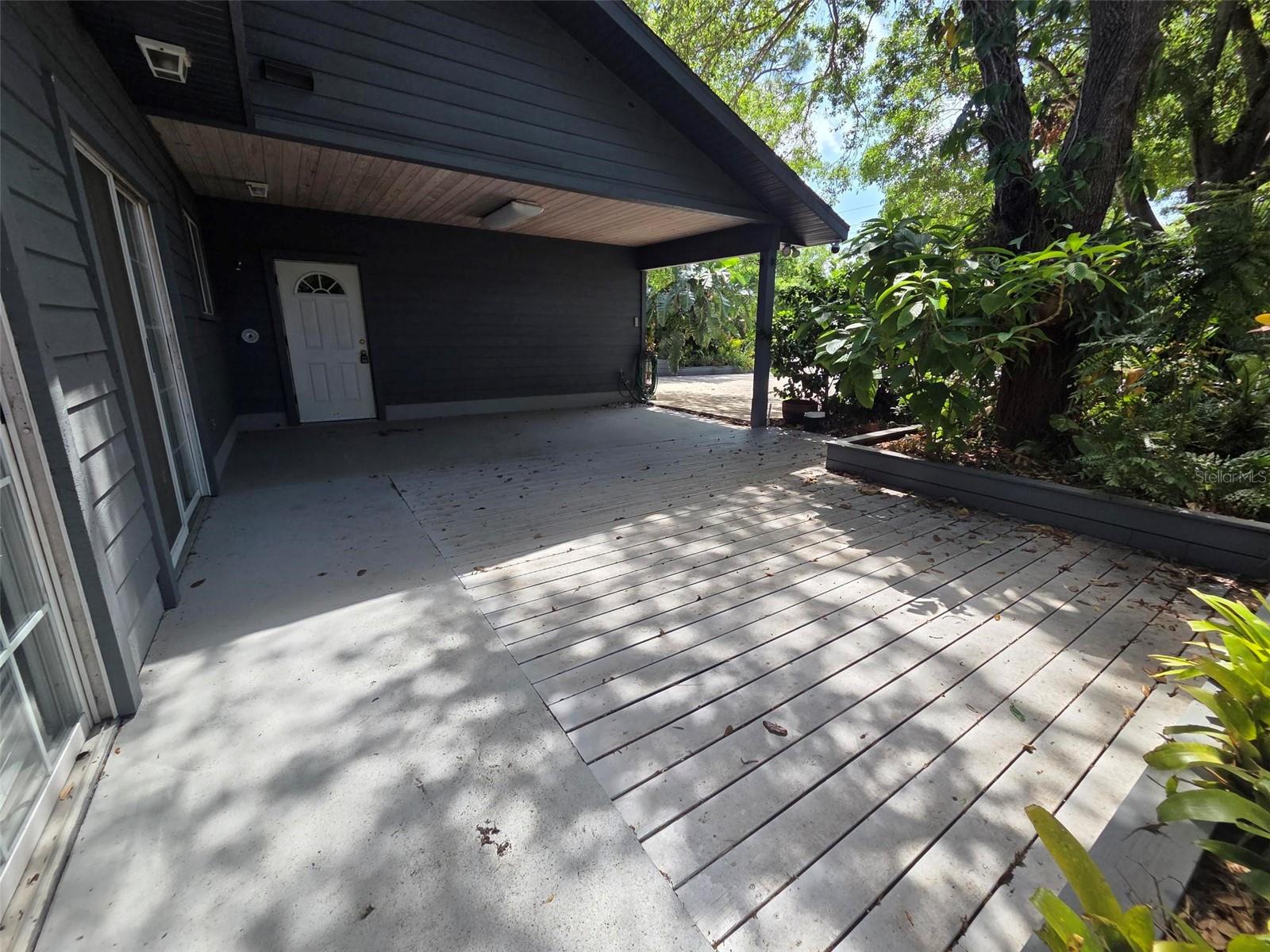 Image 7 of 37 For 215 48th Street Nw