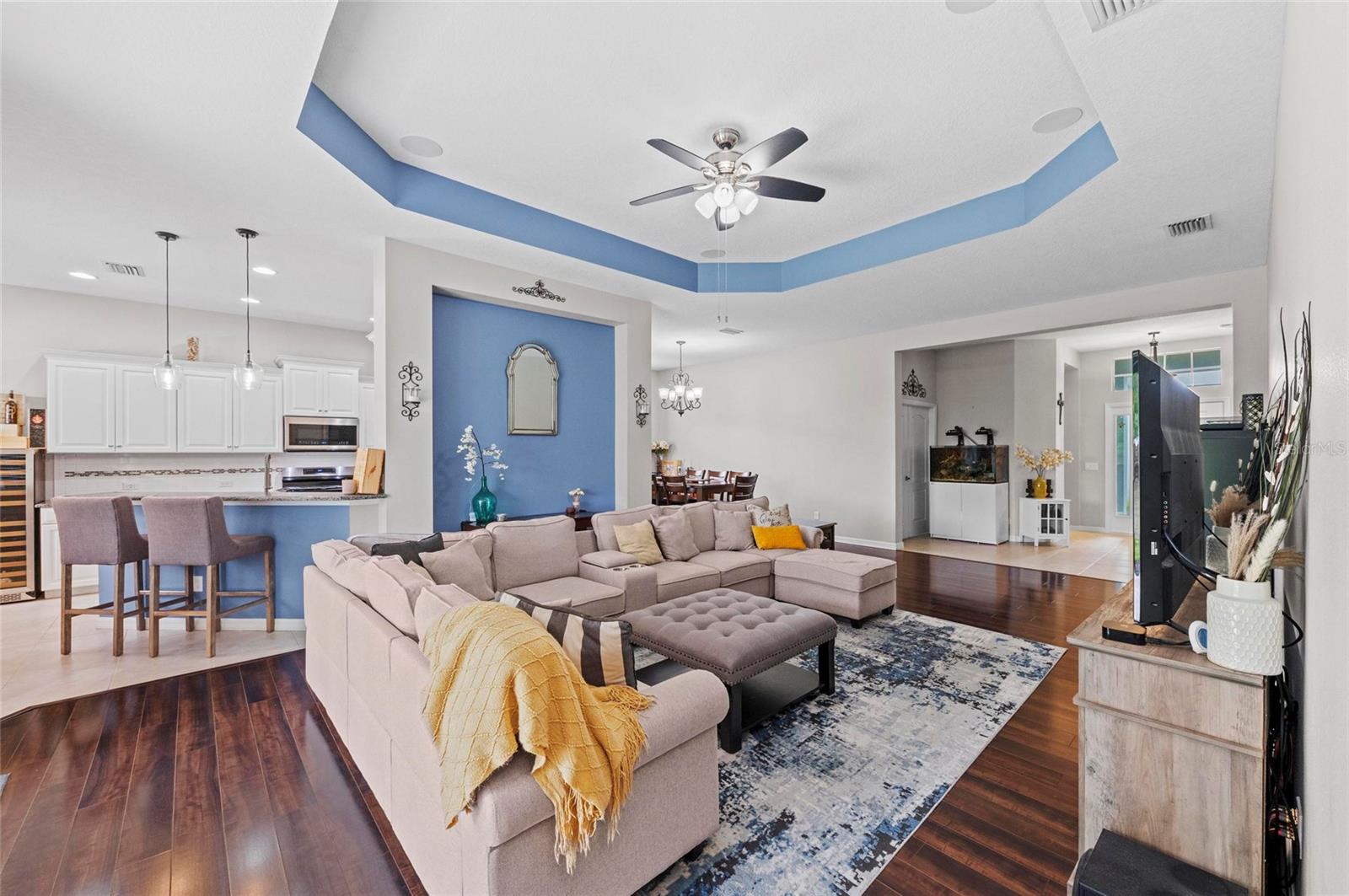 Image 20 of 81 For 4654 Claremont Park Drive