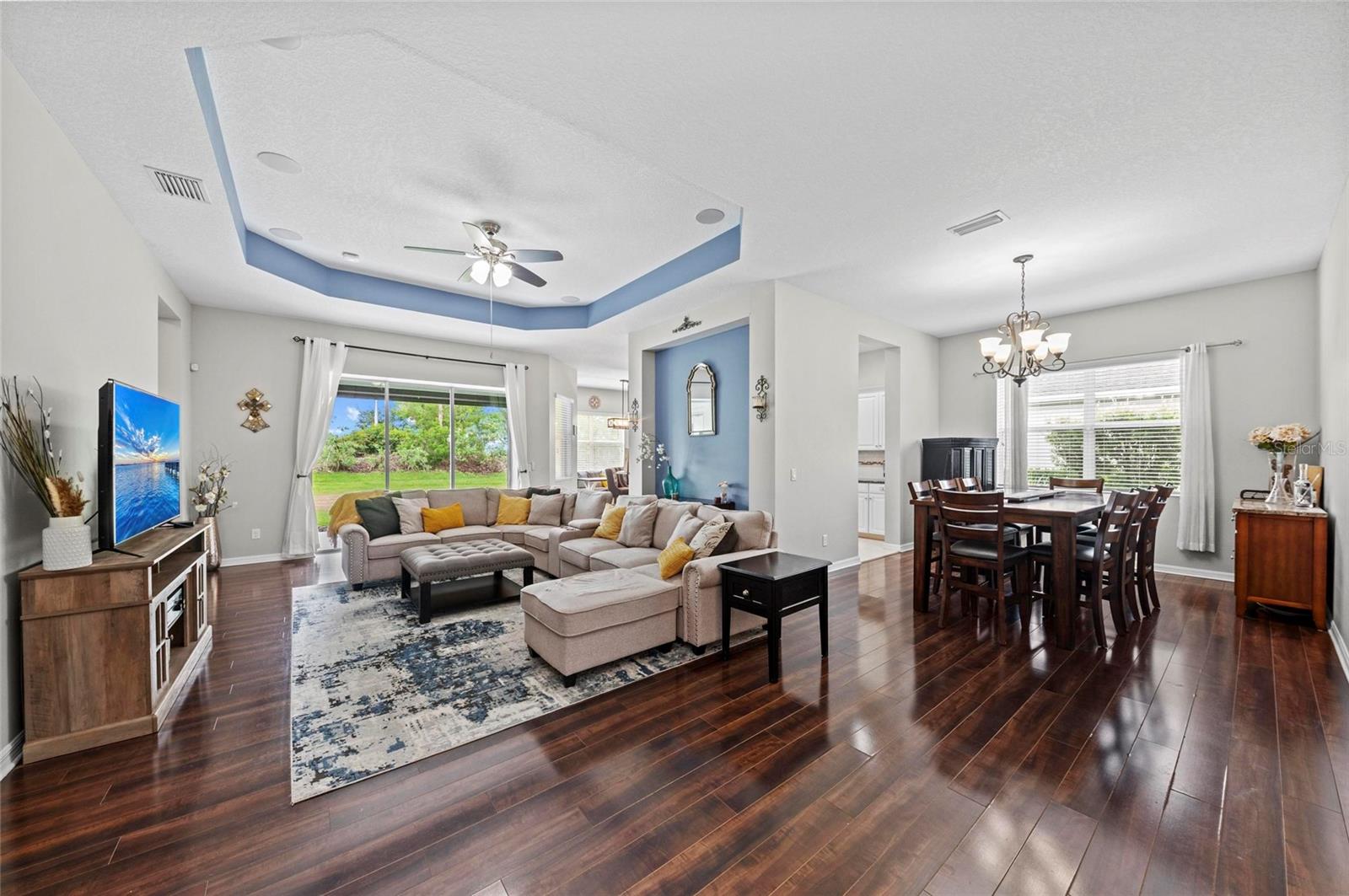 Image 21 of 81 For 4654 Claremont Park Drive